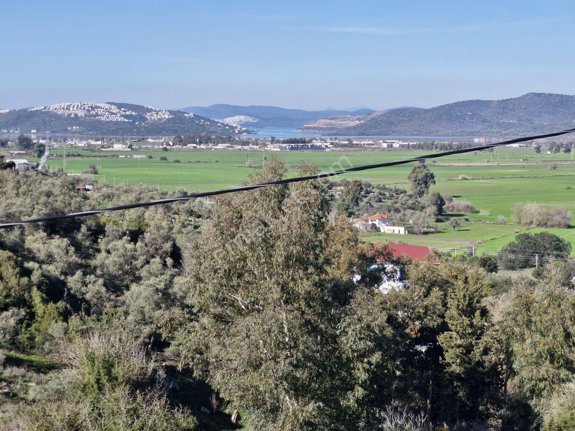 Elvan Özçelik'den Dörttepe'de Boğaz Manzaralı Satılık Villa - Görsel 23