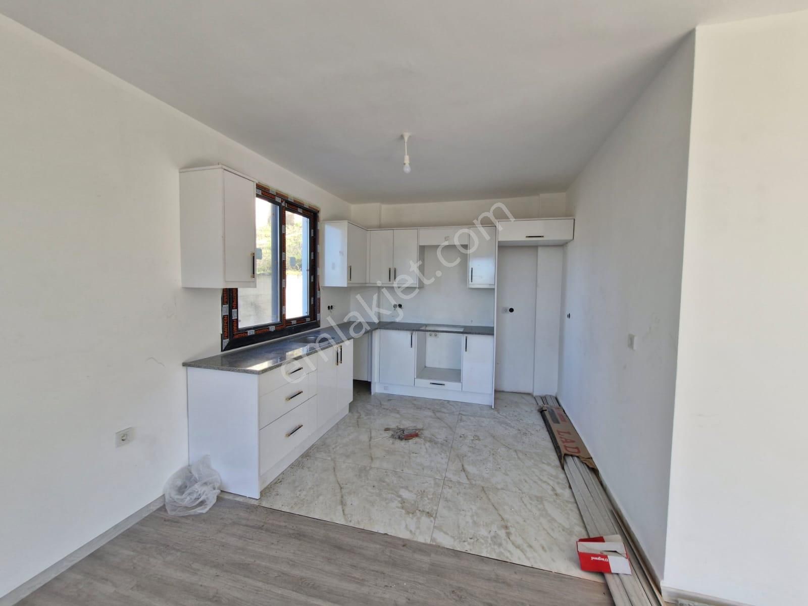 Elvan Özçelik'den Dörttepe'de Boğaz Manzaralı Satılık Villa - Görsel 10