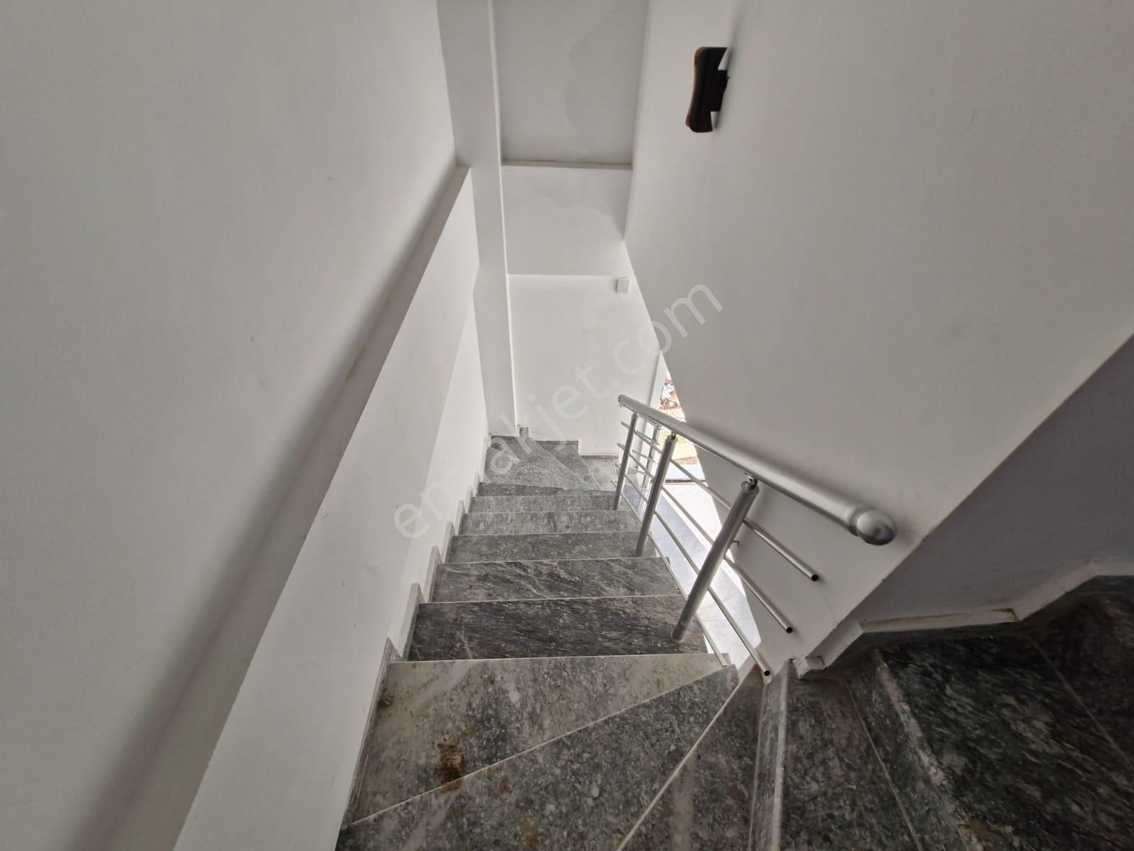 Elvan Özçelik'den Dörttepe'de Boğaz Manzaralı Satılık Villa - Görsel 7