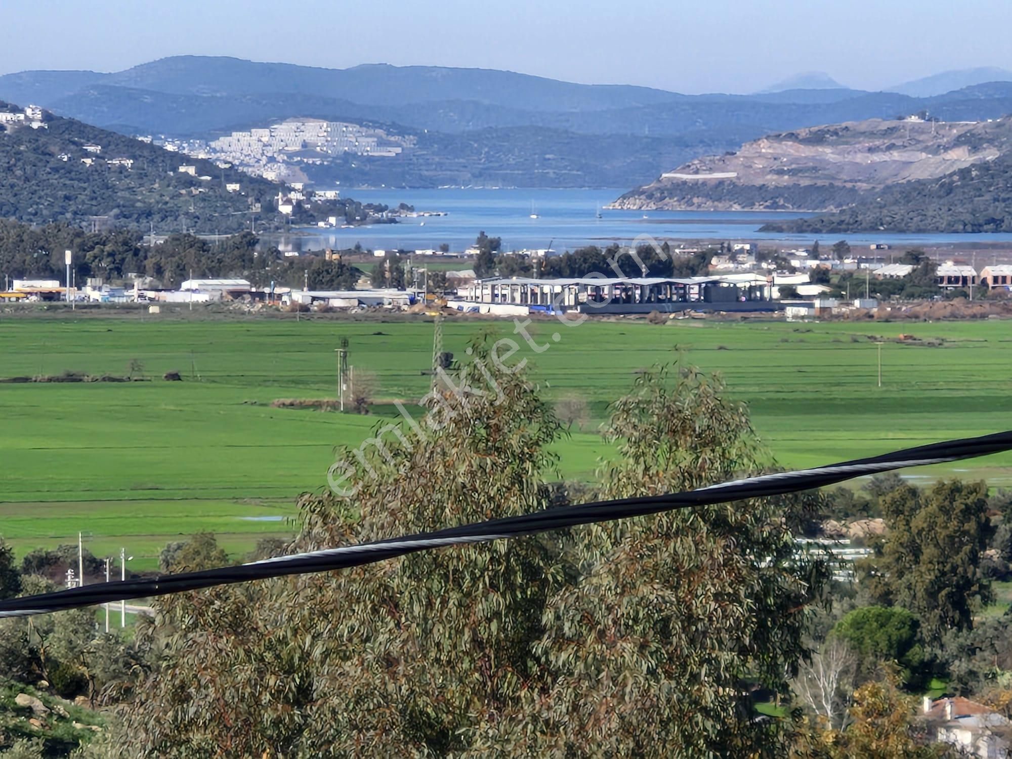 Elvan Özçelik'den Dörttepe'de Boğaz Manzaralı Satılık Villa - Görsel 21