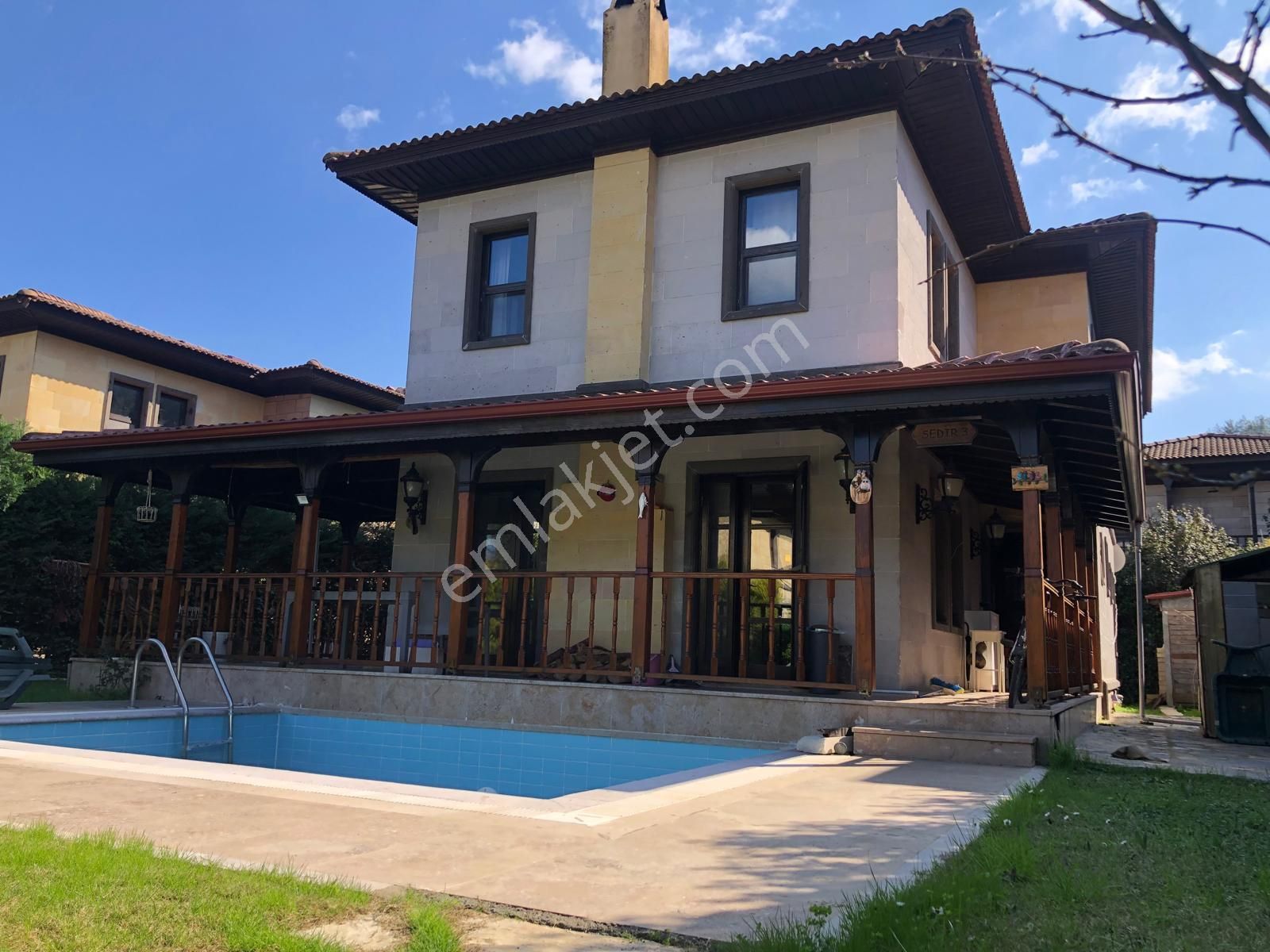 Muğla Marmaris Satılık Villa Çamlı Köyünde Satılık Lüks Müstakil Villa