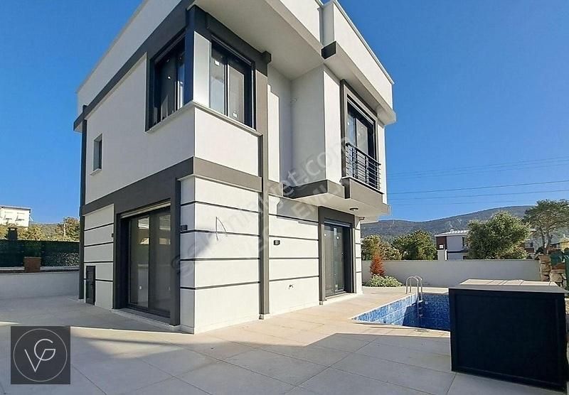 Aydın Didim Satılık Villa Didim Akbük Merkezde 3+1 Müstakil Havuzlu Villa