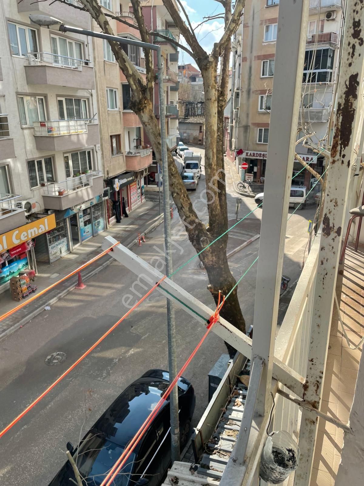 İnegöl Sinanbey Satılık Daire Bursa İnegöl Sinanbey Mahallesi Zafer Caddesi Satılık Daire