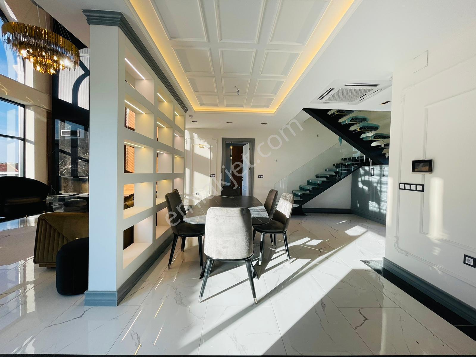 Manzara-özel Havuz-bahçe-otopark-yerden Isıtma-ultra Lüx-580 M2 Müstakıl - Görsel 17