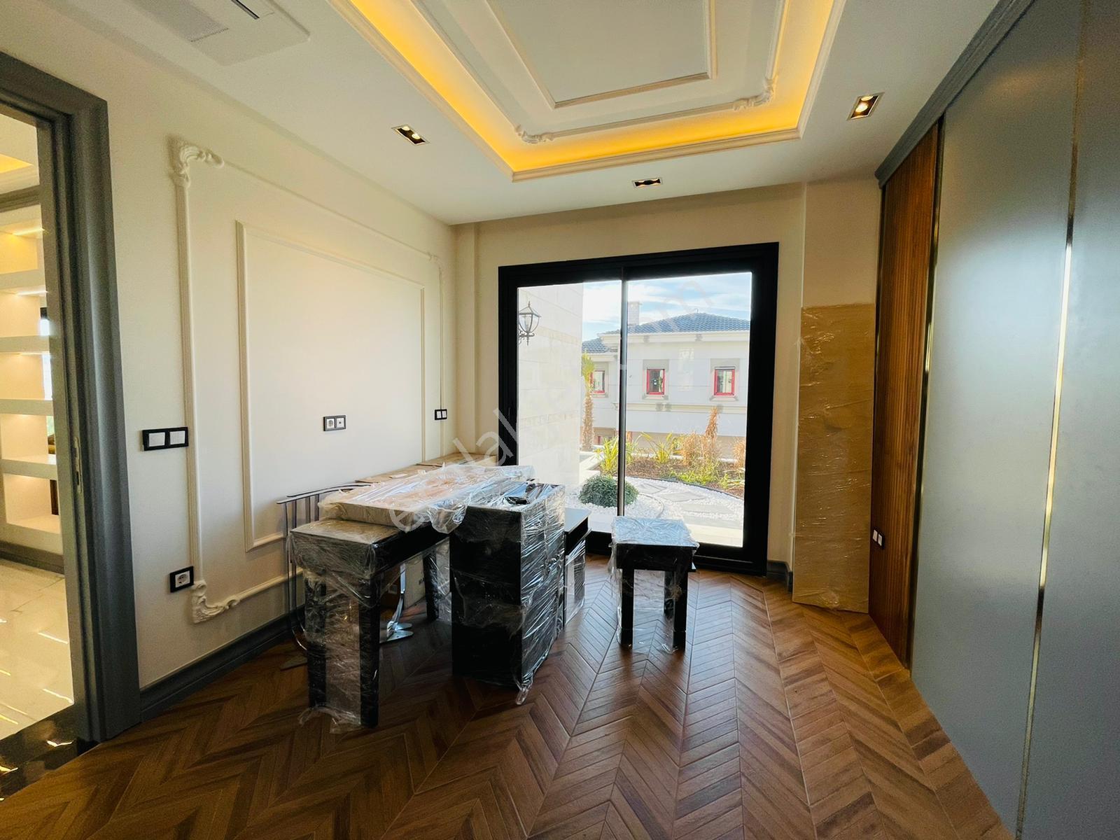 Manzara-özel Havuz-bahçe-otopark-yerden Isıtma-ultra Lüx-580 M2 Müstakıl - Görsel 31