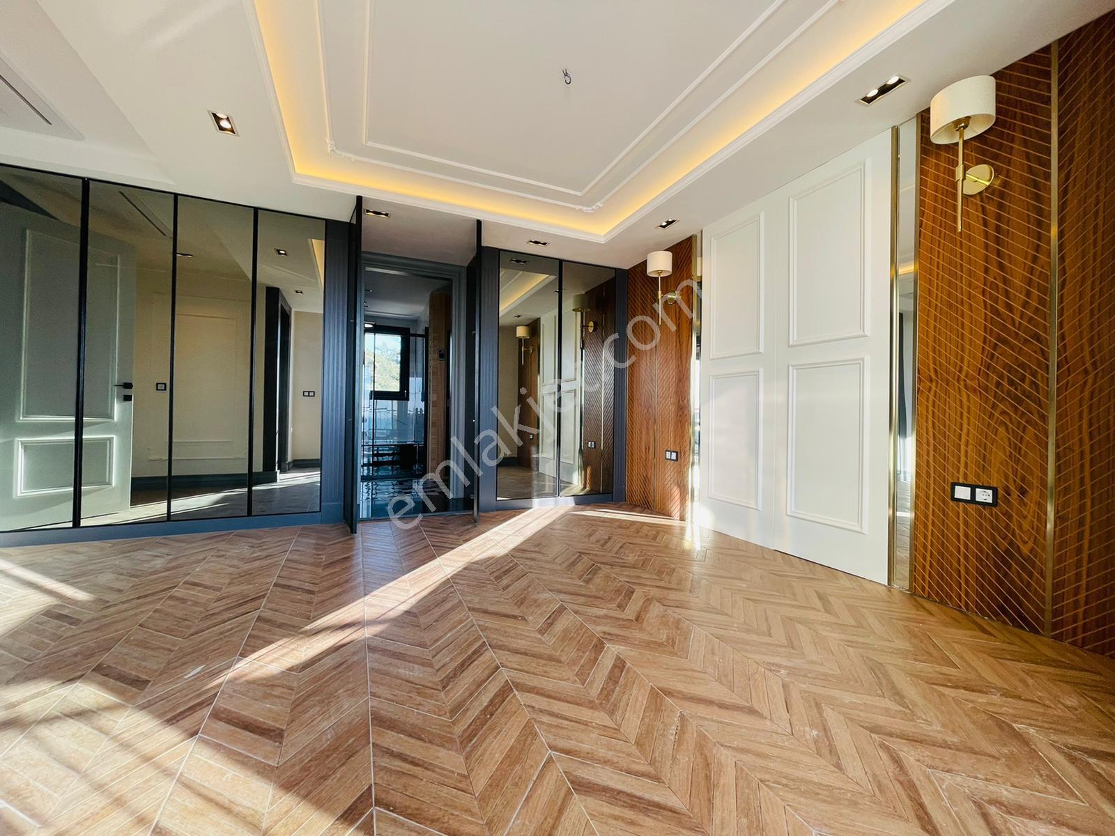 Manzara-özel Havuz-bahçe-otopark-yerden Isıtma-ultra Lüx-580 M2 Müstakıl - Görsel 29