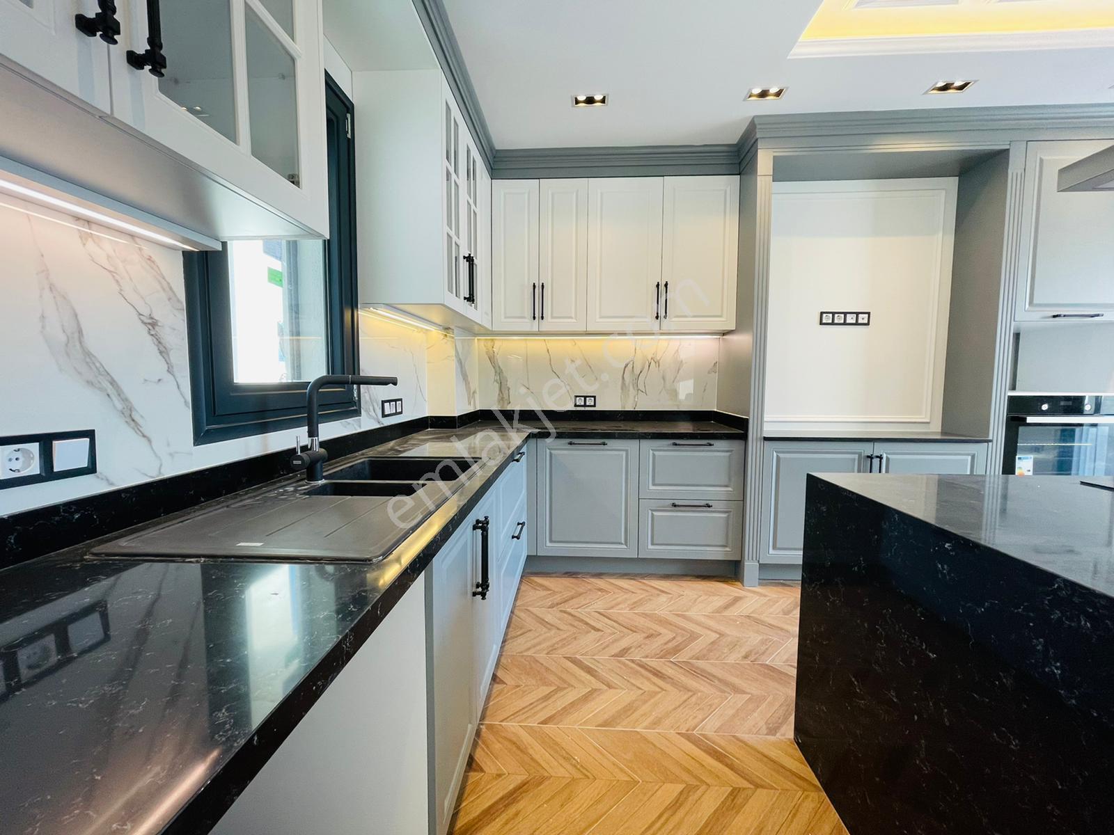 Manzara-özel Havuz-bahçe-otopark-yerden Isıtma-ultra Lüx-580 M2 Müstakıl - Görsel 24