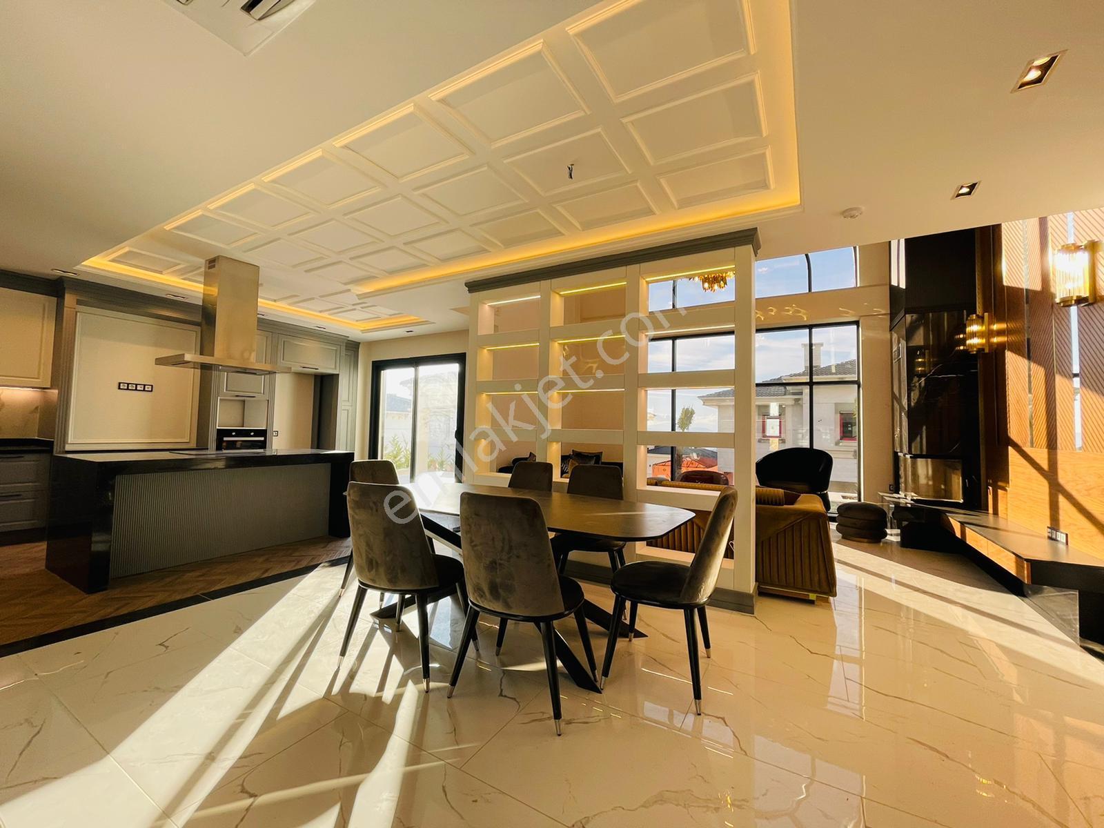 Manzara-özel Havuz-bahçe-otopark-yerden Isıtma-ultra Lüx-580 M2 Müstakıl - Görsel 19