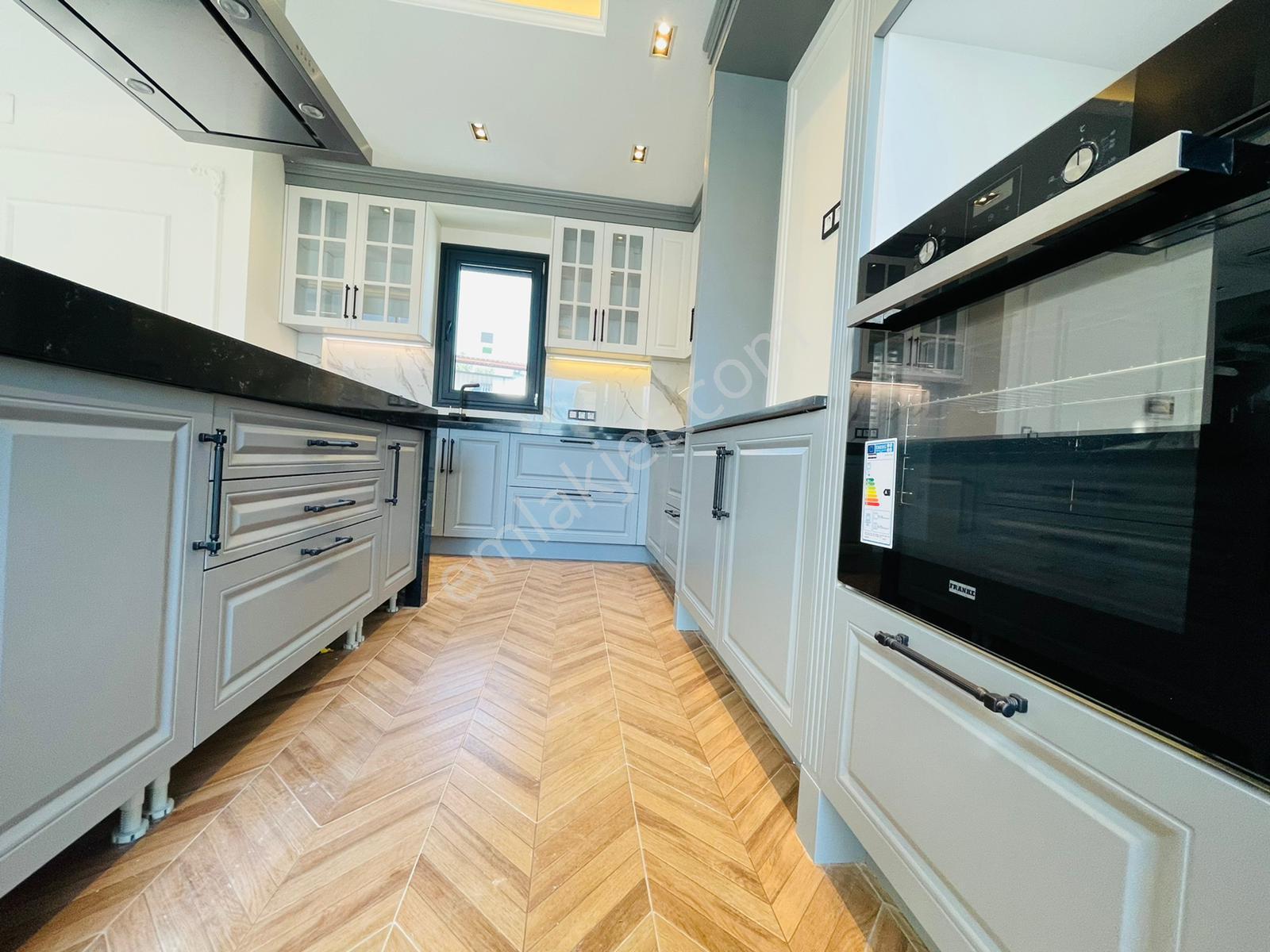 Manzara-özel Havuz-bahçe-otopark-yerden Isıtma-ultra Lüx-580 M2 Müstakıl - Görsel 23