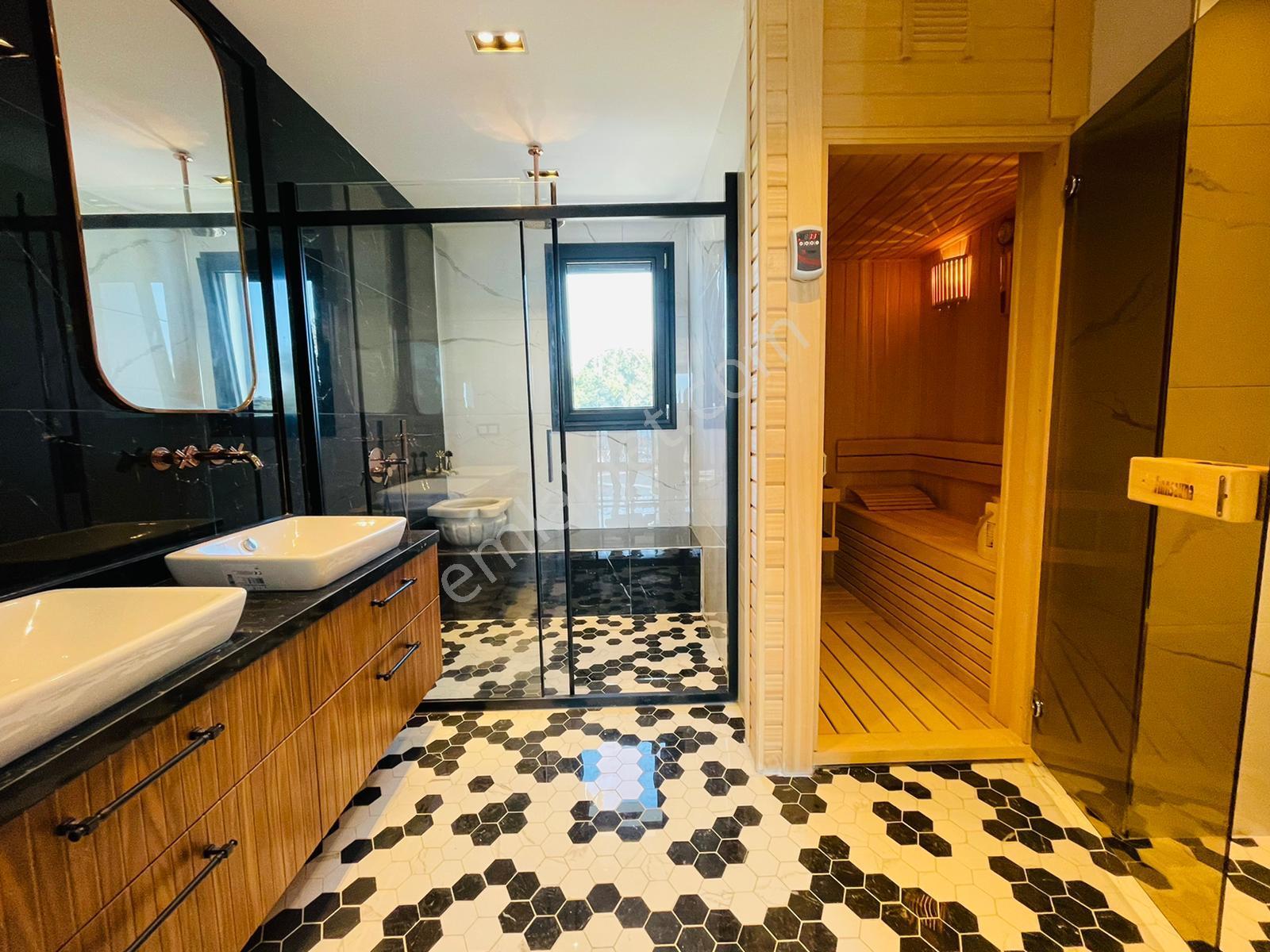 Manzara-özel Havuz-bahçe-otopark-yerden Isıtma-ultra Lüx-580 M2 Müstakıl - Görsel 33