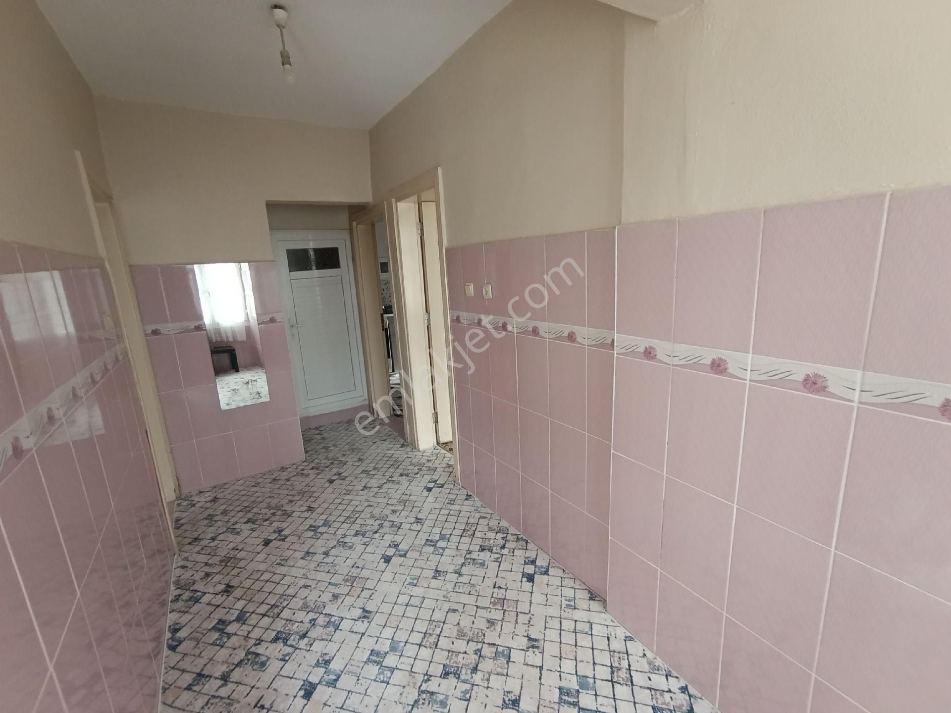 Dağlıoğlu Mahallesi'nde 2 Katlı Bahçeli Satılık Ev - Görsel 16