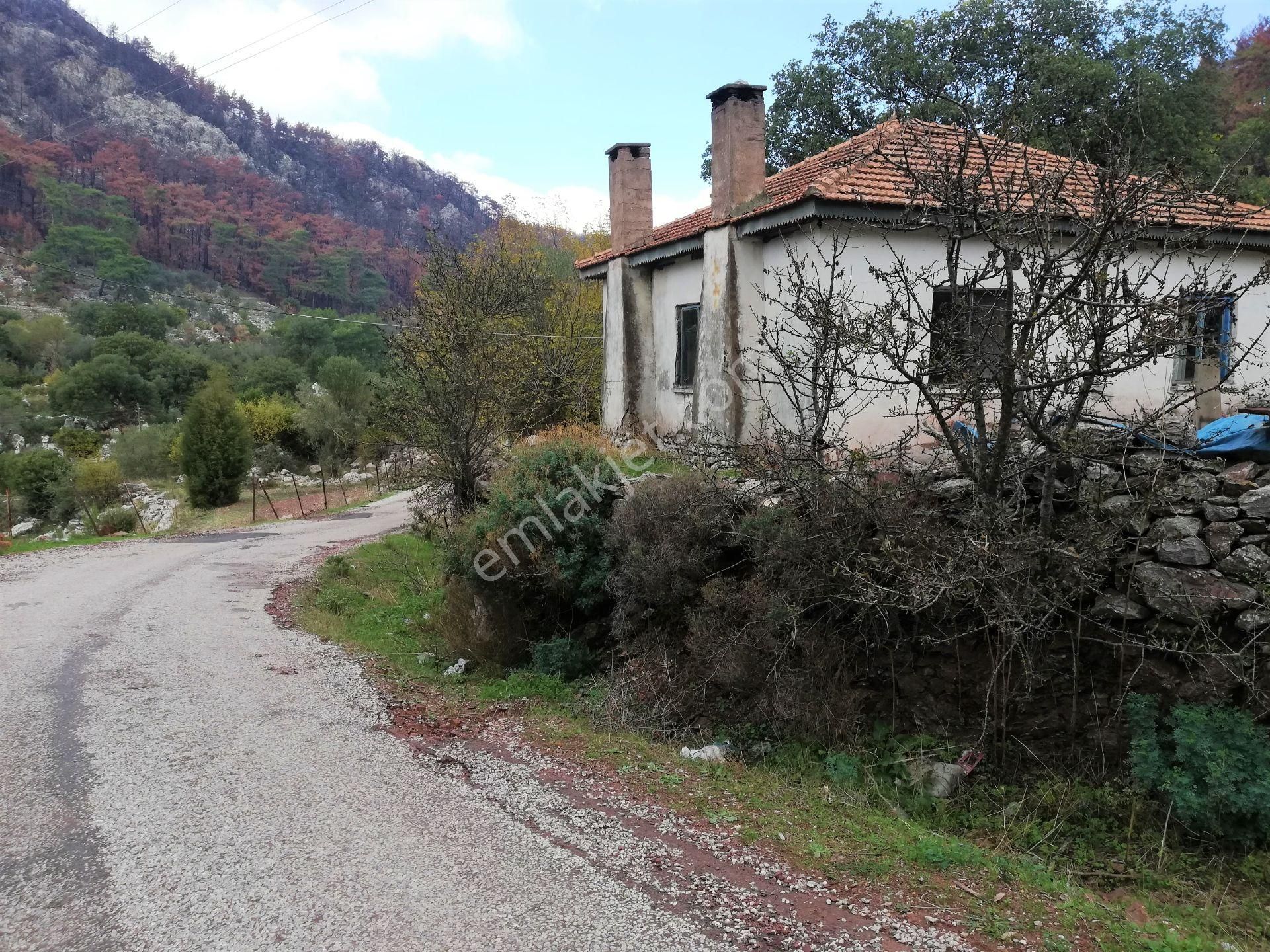 Marmaris Osmaniye'de Satılık, 1.900 M2 Arsa İçinde Müstakil Ev - Görsel 2