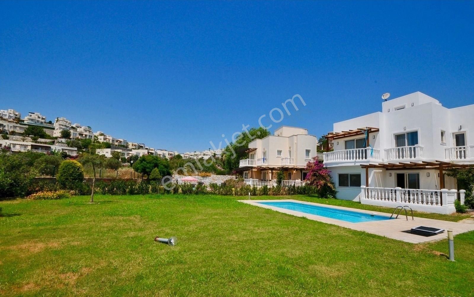 Satılık Müstakil Villa Özel Havuzlu Büyük Bahçeli Lüks Yeni Ev Özel Plajlı Tadilatlı Lüks Sıfır Eşya - Görsel 23