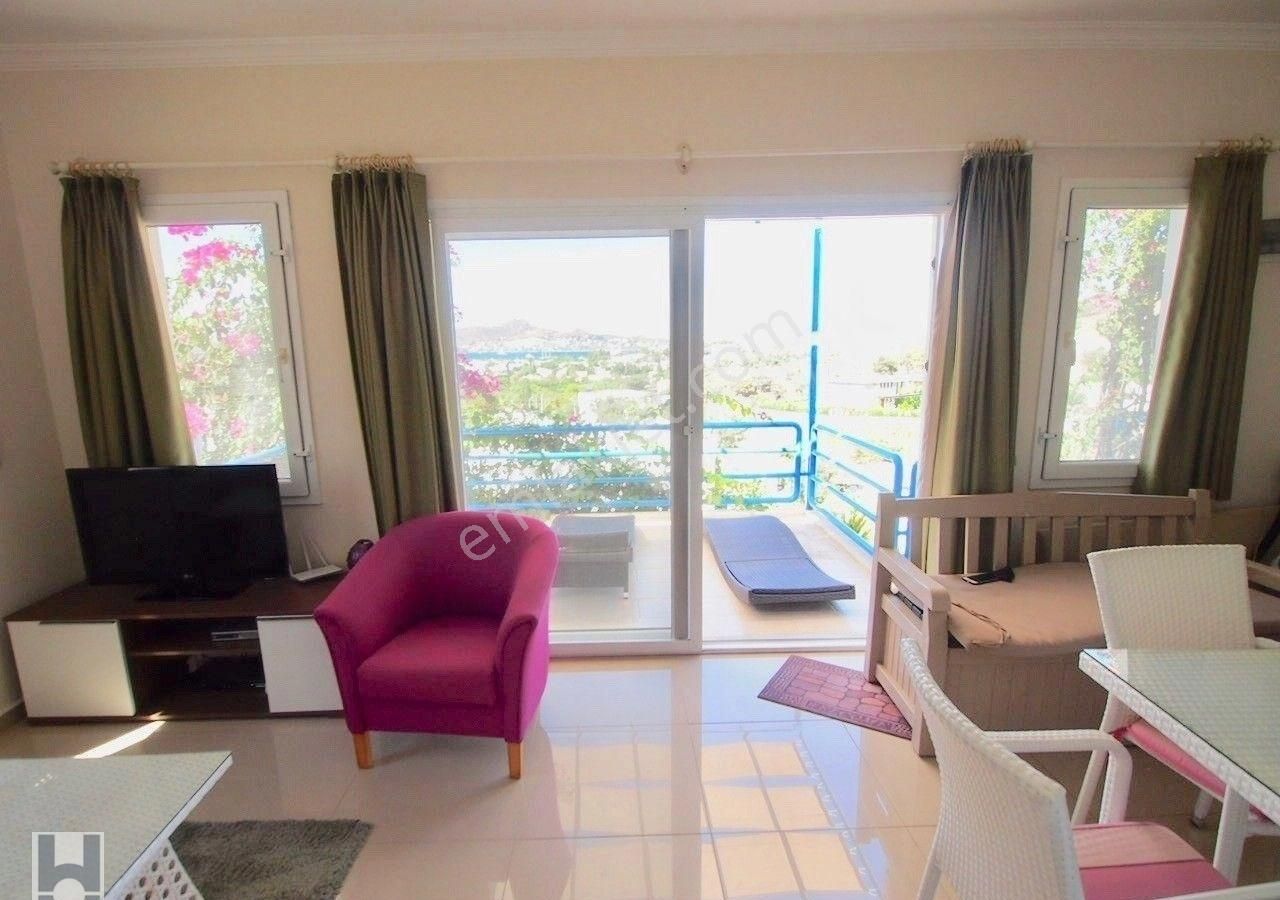 Yalıkavak Merkezde Satılık Daire Yabancıdan Eşyalı Uygun Ev Her Yere Düz Ayak Yakın Kaçmaz Konumda - Görsel 18