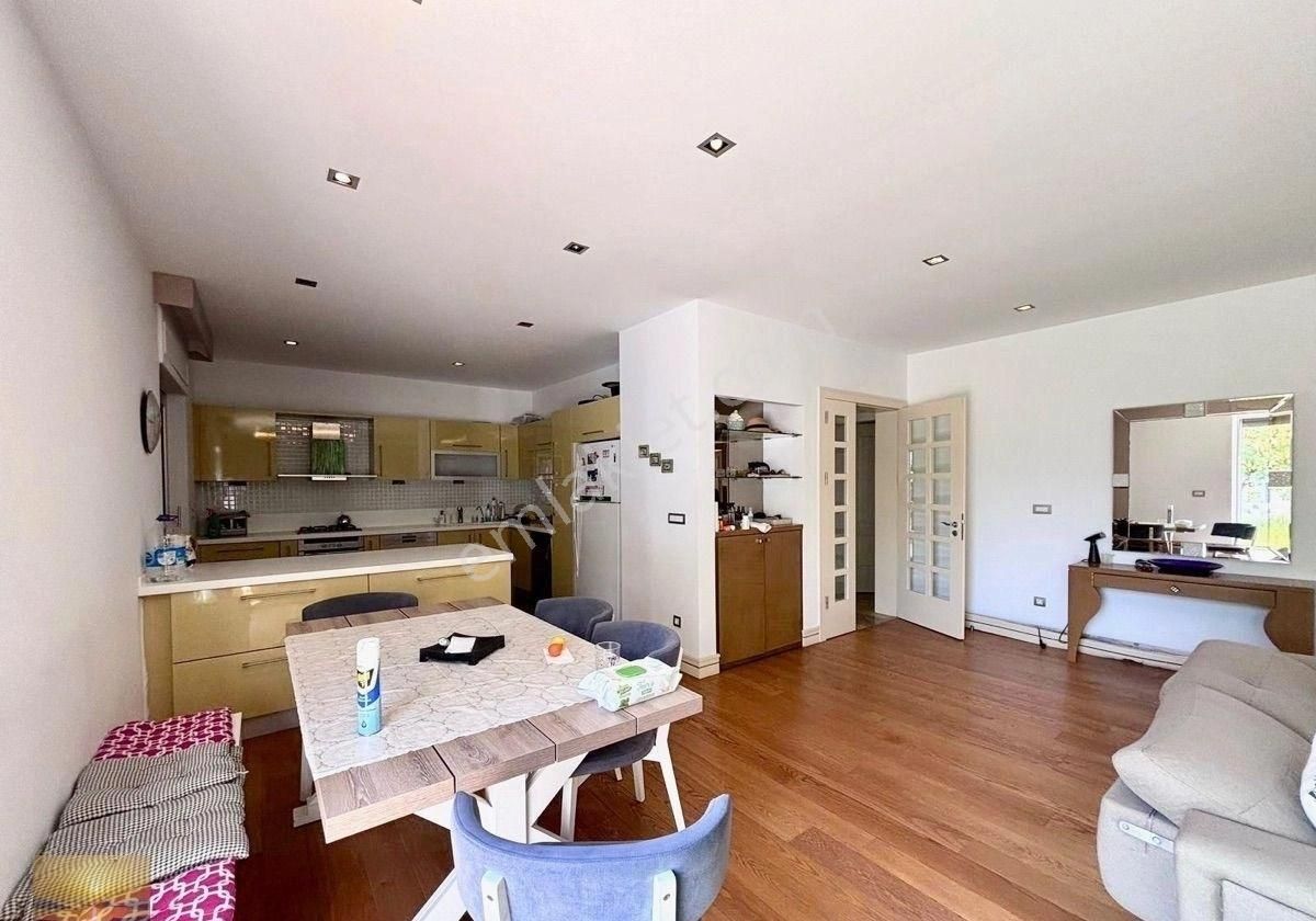 Müstakil Büyük Bahçeli Lüks Taş Ev Özel Havuzlu Denize 300 Metre Bulunmaz Fırsat Lüks Villa - Görsel 24