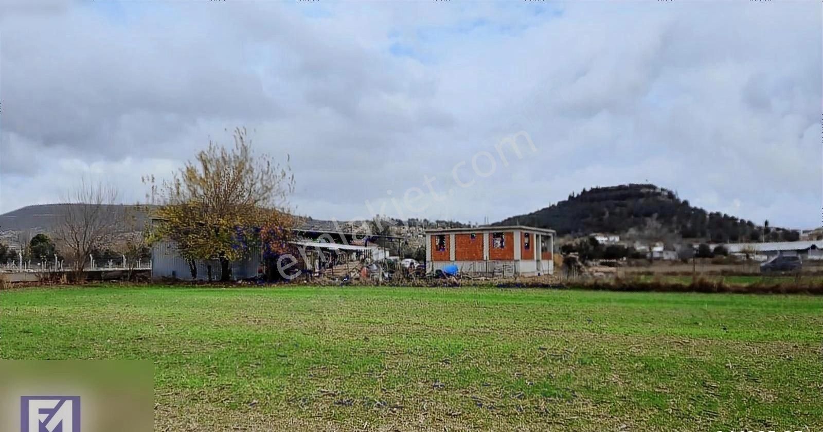 Foça Kemal Atatürk Satılık Bağ & Bahçe İmara Yakın Satılık Arazi