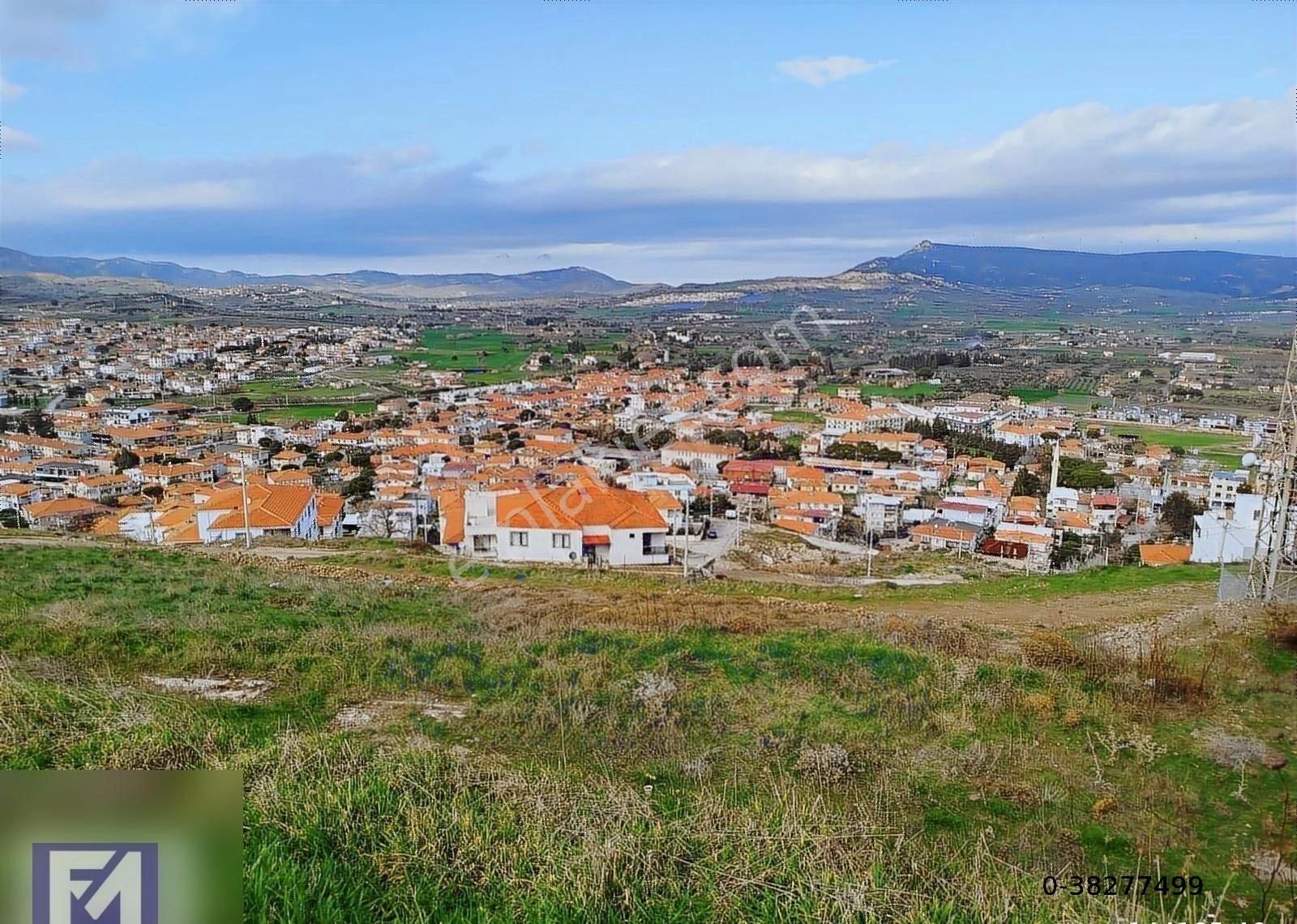 Foça Kazım Dirik Satılık Konut İmarlı Foça Bağarasında Mükemmel Manzaralı Satılık Arsa