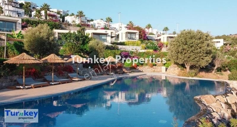 Muğla Bodrum Satılık Villa Yalıkavak'ta Özel Havuzlu, Deniz Manzaralı Satılık 3+1 Villa