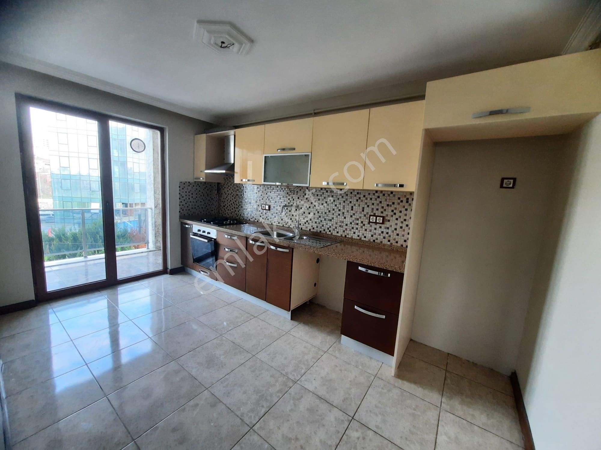 Pendik Bahçelievler Mh De, 10 Yaşında Binada 2+1 Kiralık Daire - Görsel 10