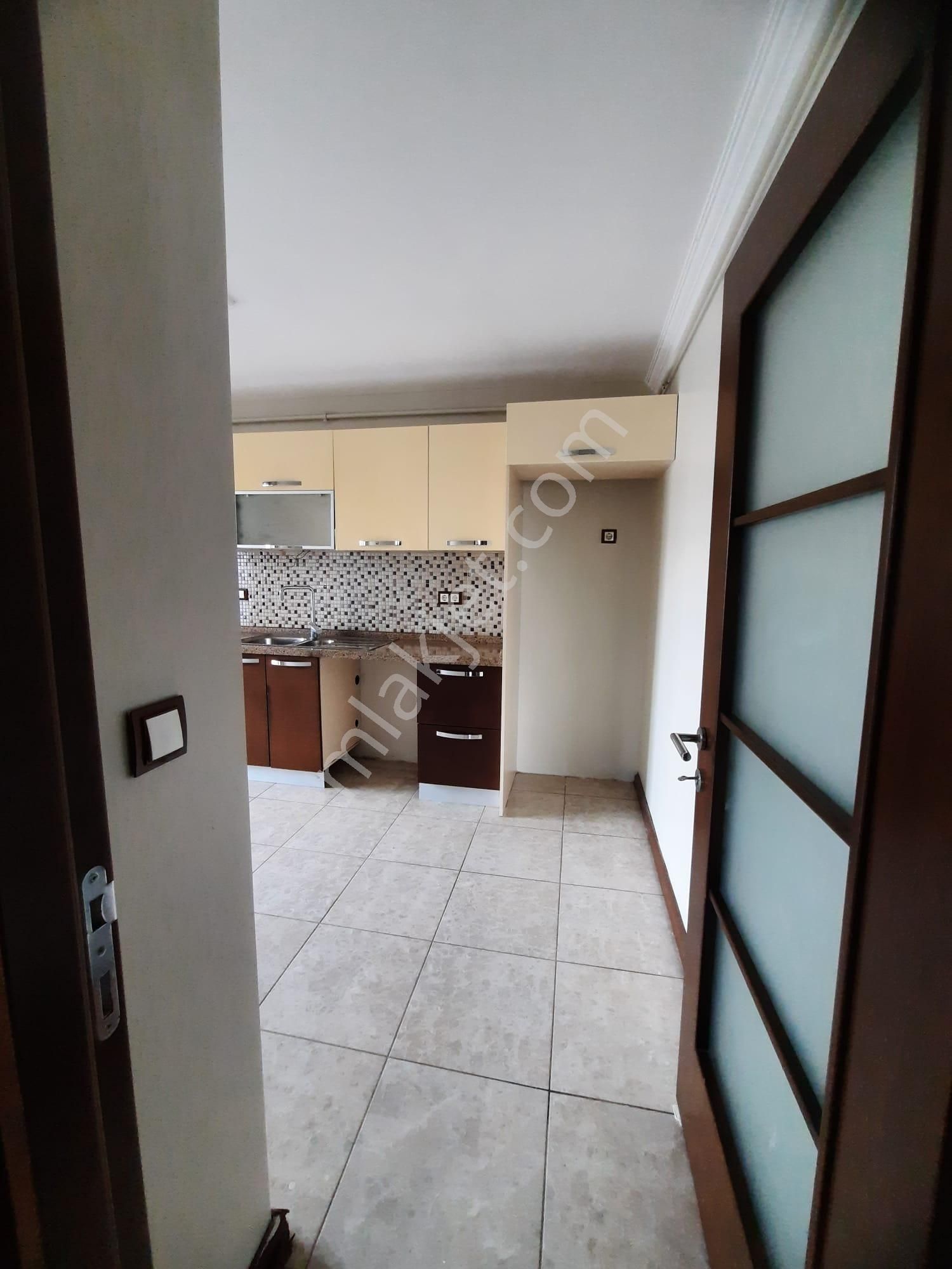 Pendik Bahçelievler Mh De, 10 Yaşında Binada 2+1 Kiralık Daire - Görsel 14