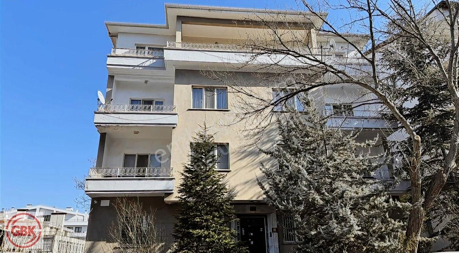 Çankaya Barbaros Kiralık Daire Tunali Hilmi Yakınlarında Billur Sokakta Bakımlı 2+1 Katta