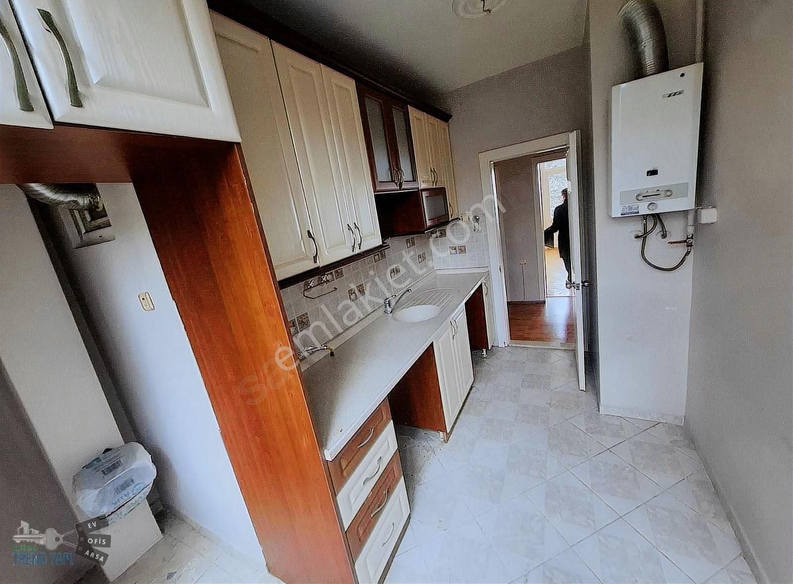 Bursa Yıldırım Metroya Yakın Kiralık Daire Kiralık Daire Yıldırım Belediye Yanı 2+1 Brüt 130 M²