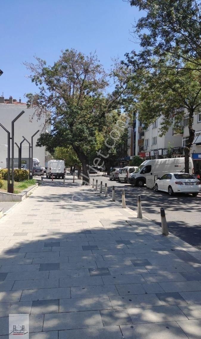 Bakırköy Zuhuratbaba Satılık Dükkan & Mağaza Zuhuratbaba Caddesi Üstünde Düz Giriş Dükkan Kiracılı