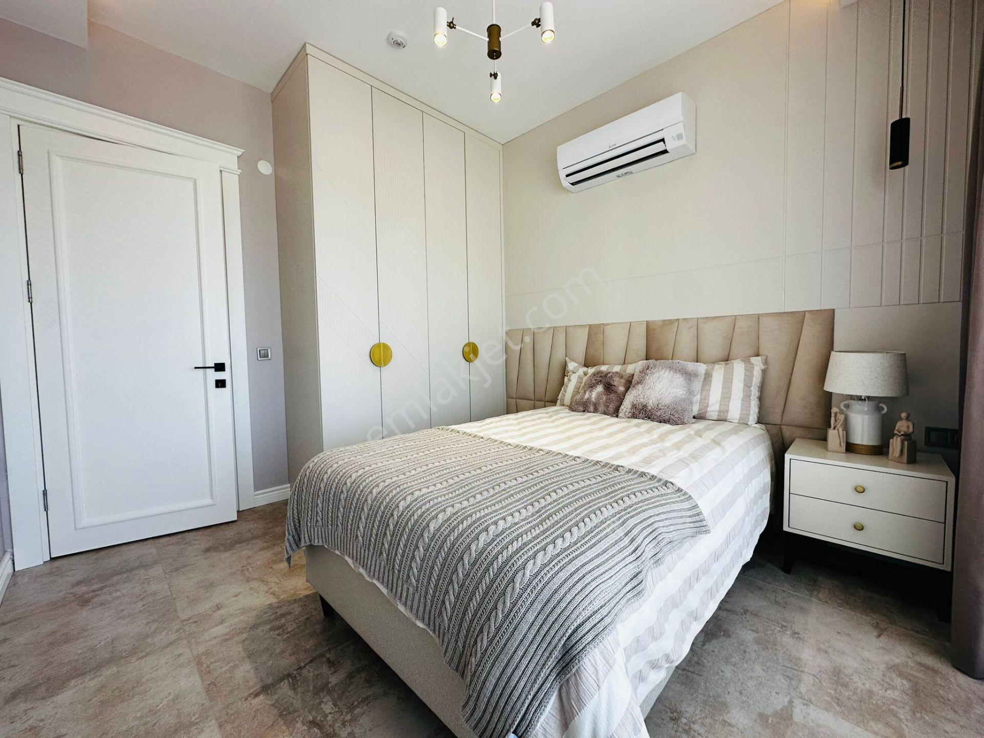 Guvenlık-özel Havuz-otopark-bahçe-lüx-akıllı Ev-yerden Isıtma-400 M2-tamamı Müstakil (köy Tadında) - Görsel 32