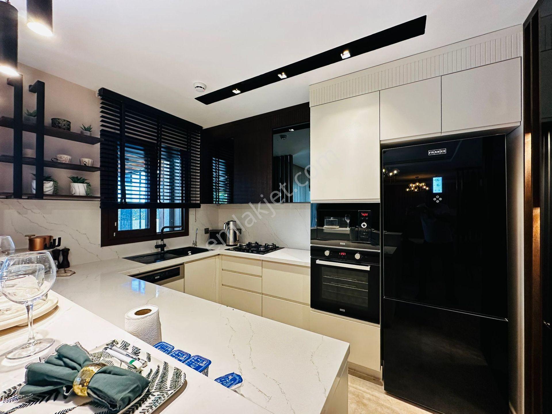 Guvenlık-özel Havuz-otopark-bahçe-lüx-akıllı Ev-yerden Isıtma-400 M2-tamamı Müstakil (köy Tadında) - Görsel 9