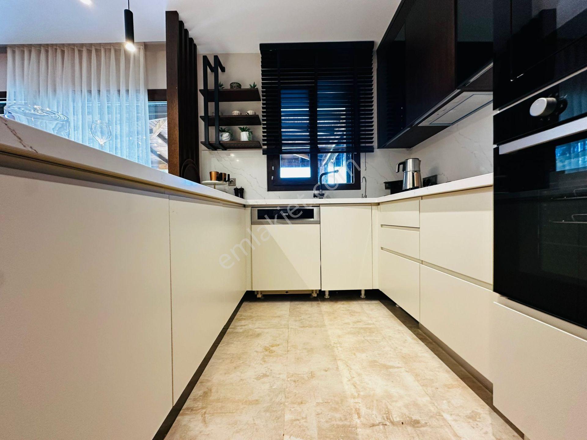 Guvenlık-özel Havuz-otopark-bahçe-lüx-akıllı Ev-yerden Isıtma-400 M2-tamamı Müstakil (köy Tadında) - Görsel 14