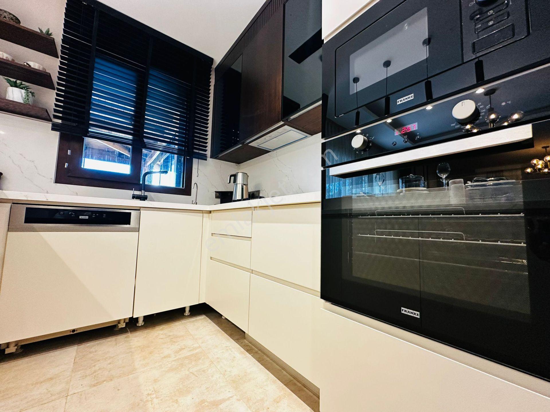 Guvenlık-özel Havuz-otopark-bahçe-lüx-akıllı Ev-yerden Isıtma-400 M2-tamamı Müstakil (köy Tadında) - Görsel 15