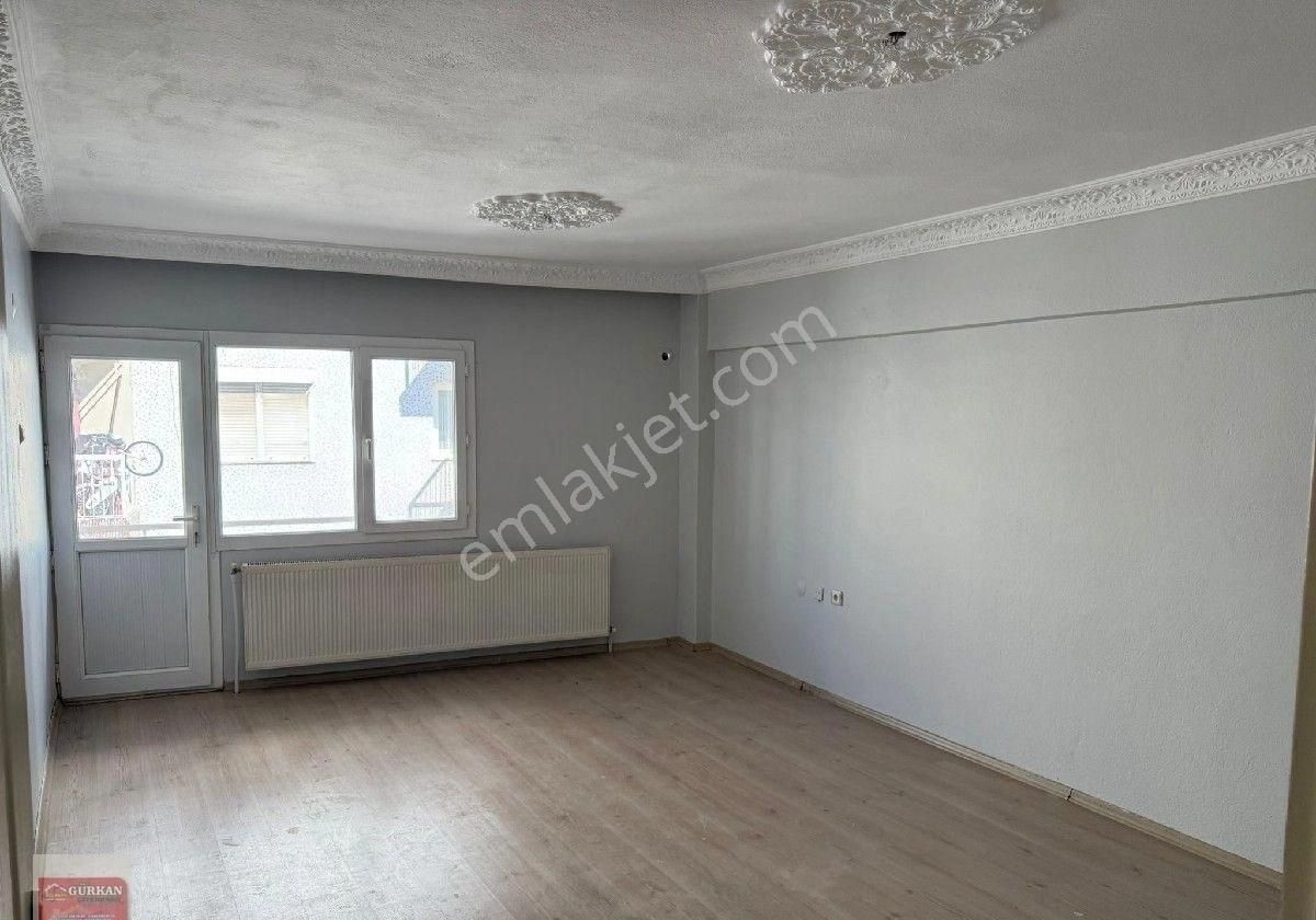 İzmir Bahçelievler İnönü Cad.satılık 3+1 Doğalgazlı Metro Yakını Satılık Daire - Görsel 2