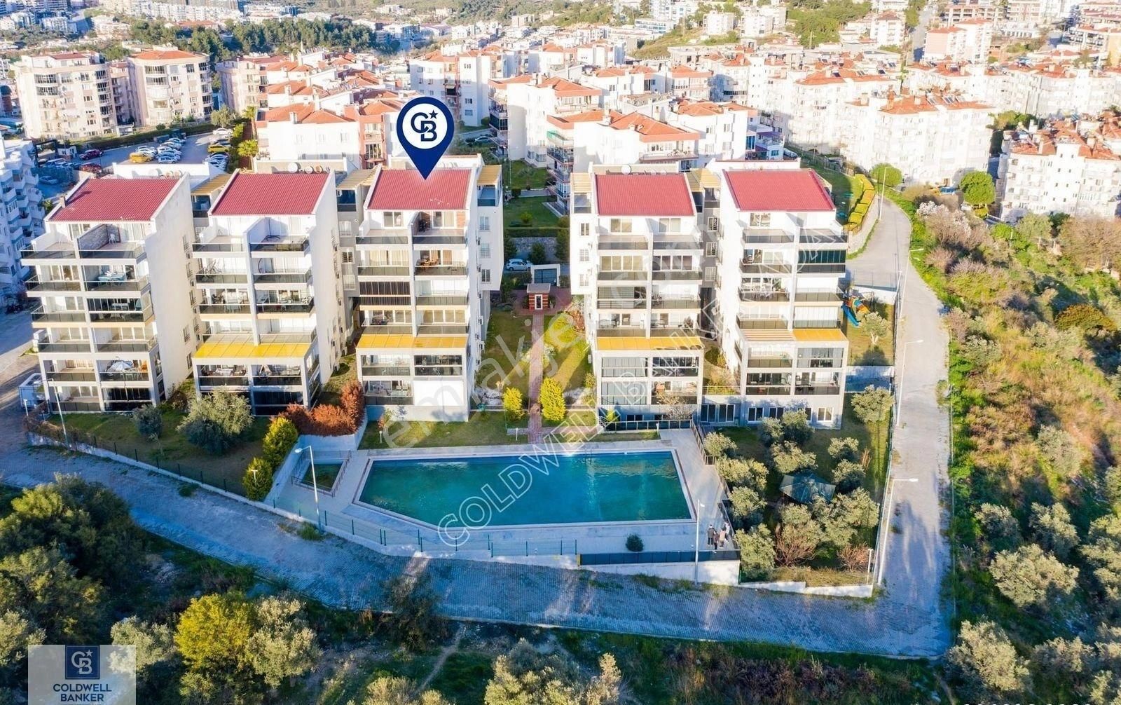 Kuşadası İkiçeşmelik Satılık Daire Kuşadası'nda Merkezi Konumda Site İçinde Satılık Geniş 3+1 Daire