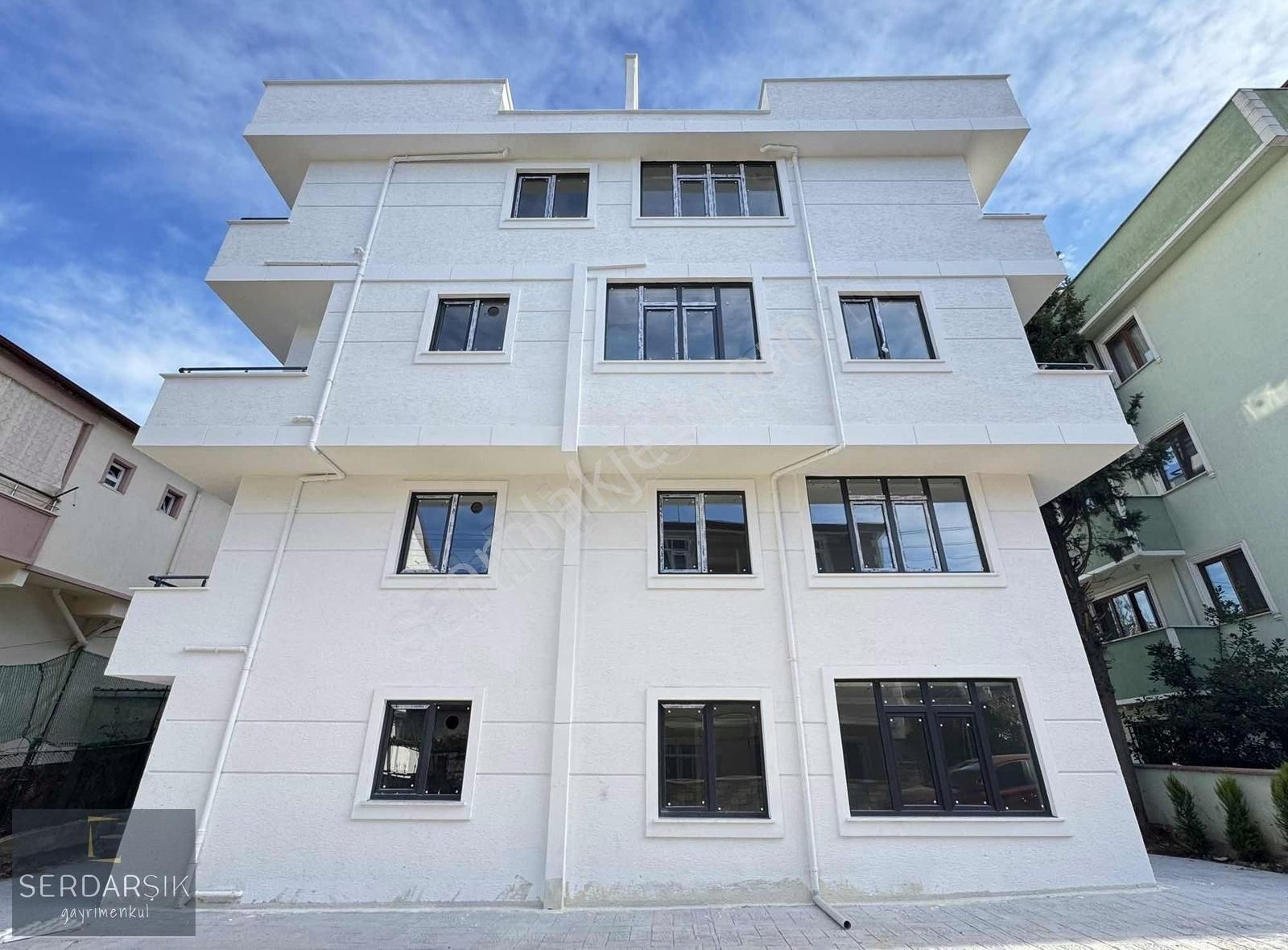 Darıca Kazım Karabekir Satılık Daire *istasyon Caddesi Mevkii 3+1 120m² Sıfır Lüks Ara Kat Daire*!