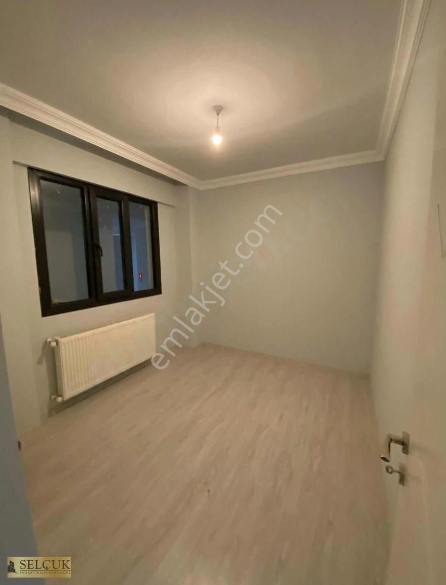 Yunusemre Muradiye Satılık Daire Selçuk'tan Muradiye Mah 2+1 75m2 Ful Site İçinde Satılık Daire