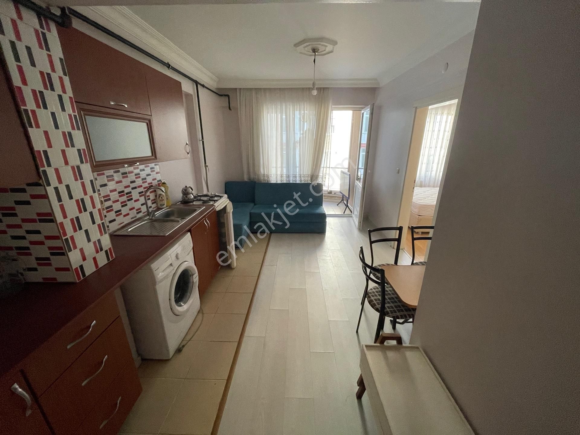 Edirne Merkez Şükrüpaşa Kiralık Daire Marmara'dan Abdi İpekçi Caddesine Yakın Uygun 1+1 Kiralık Daire