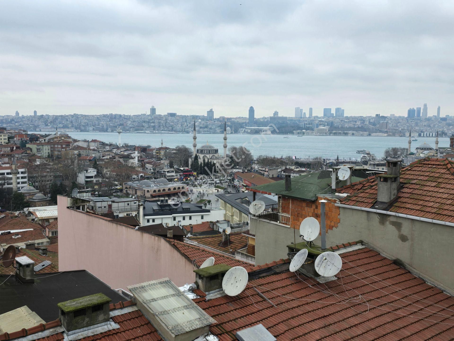 Üsküdar Mimar Sinan Satılık Daire Deluxe 26 ' Dan Sıfır Binada Deniz Manzaralı Teraslı 3+2 170 M2 Dublex