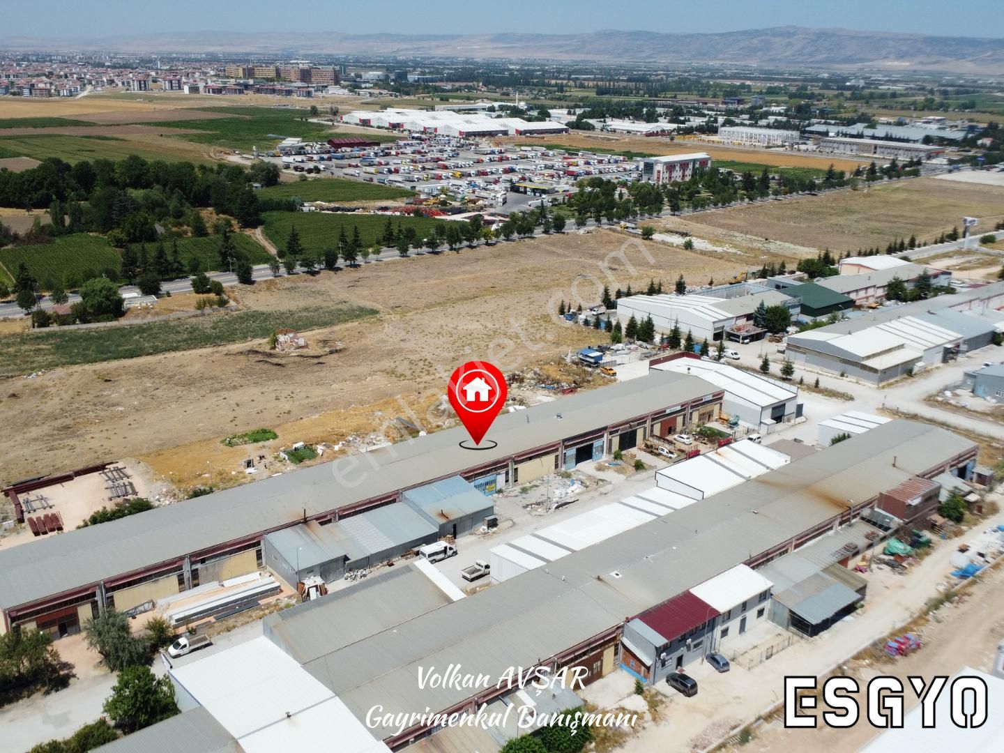 Esgyo'dan Emko Da 366 M2 Kapalı 474 M2 Açık Alan Satılık Fabrika
