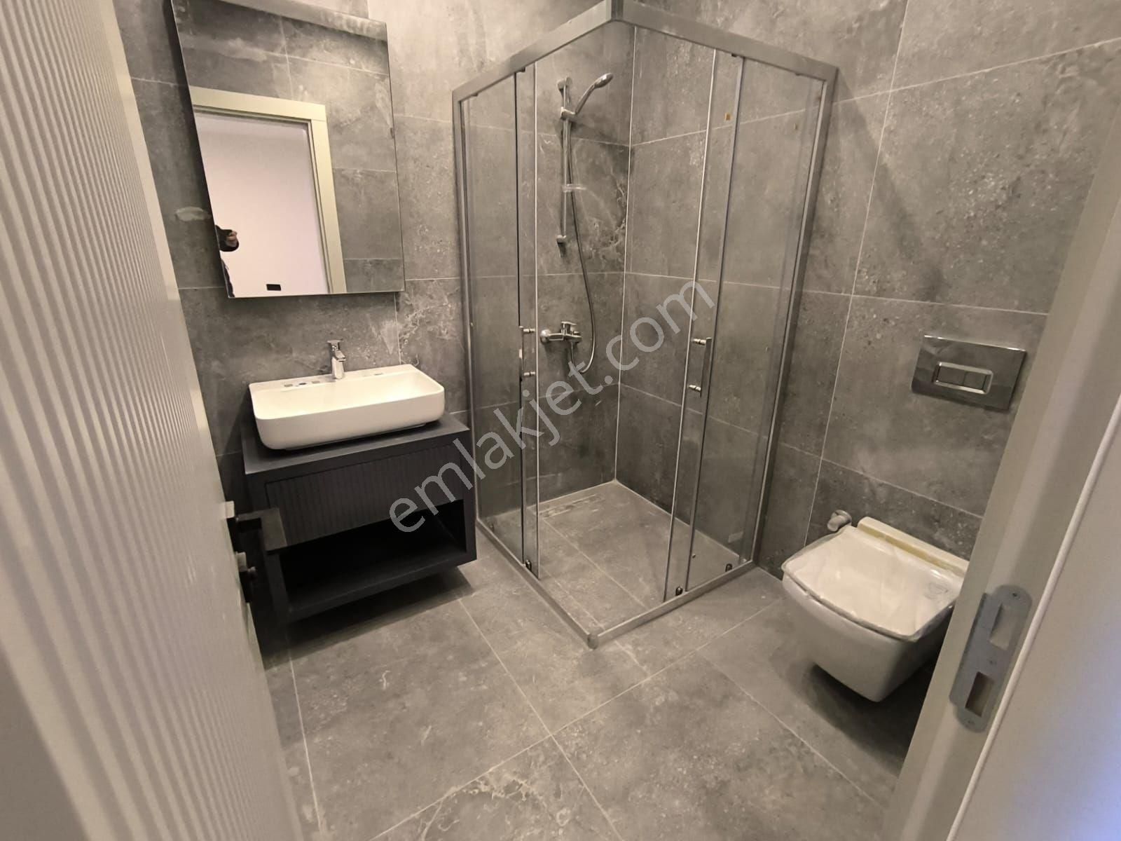 Kadınlar Denizinde 5+1 Özel Havuzlu Muhteşem Tripleks Villa - Görsel 26