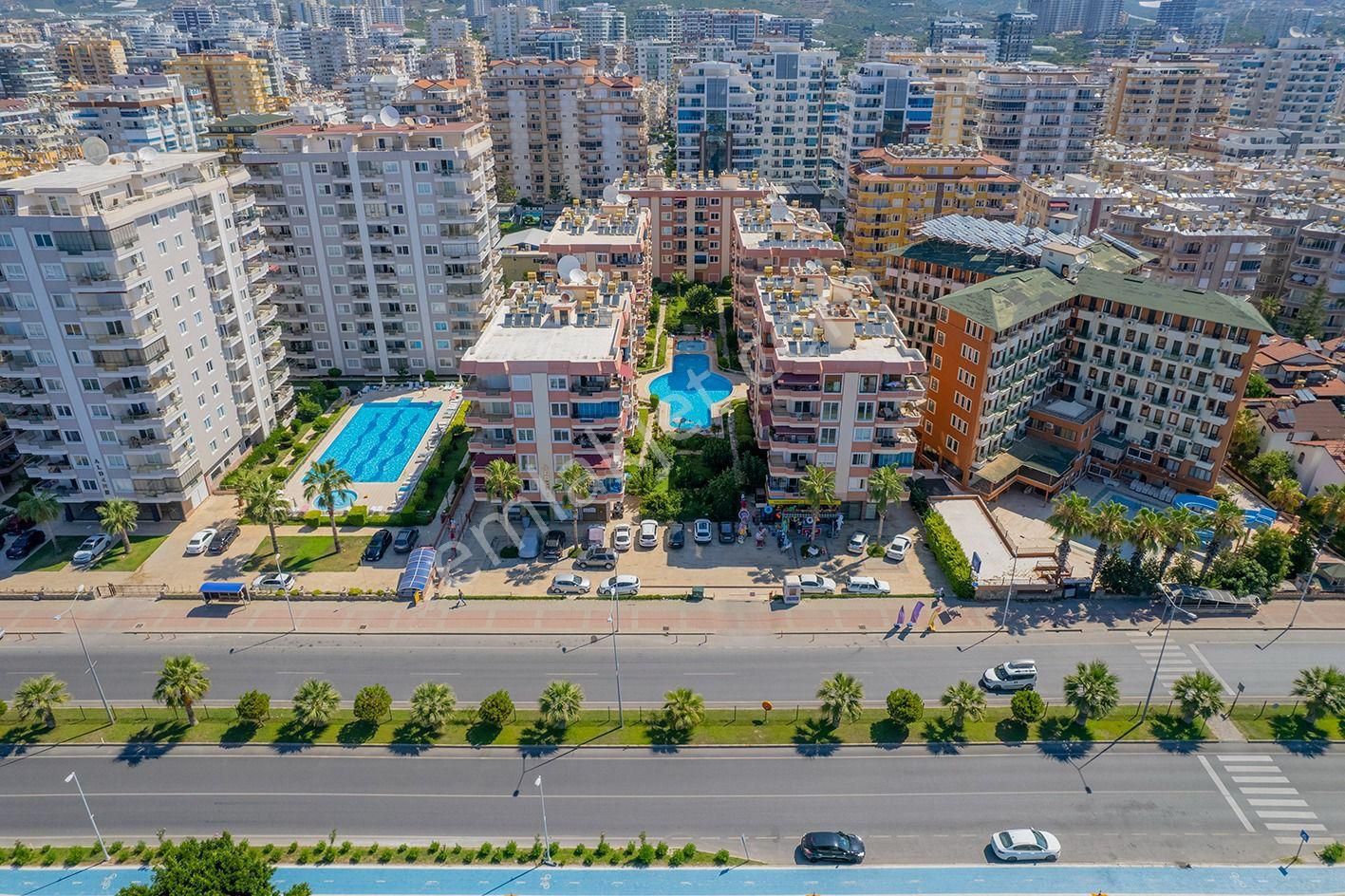 Alanya Mahmutlar Satılık Residence Mahmutlar Alden-1 Res'te Deniz Manzaralı 3+1 Geniş M2'li Eşyalı