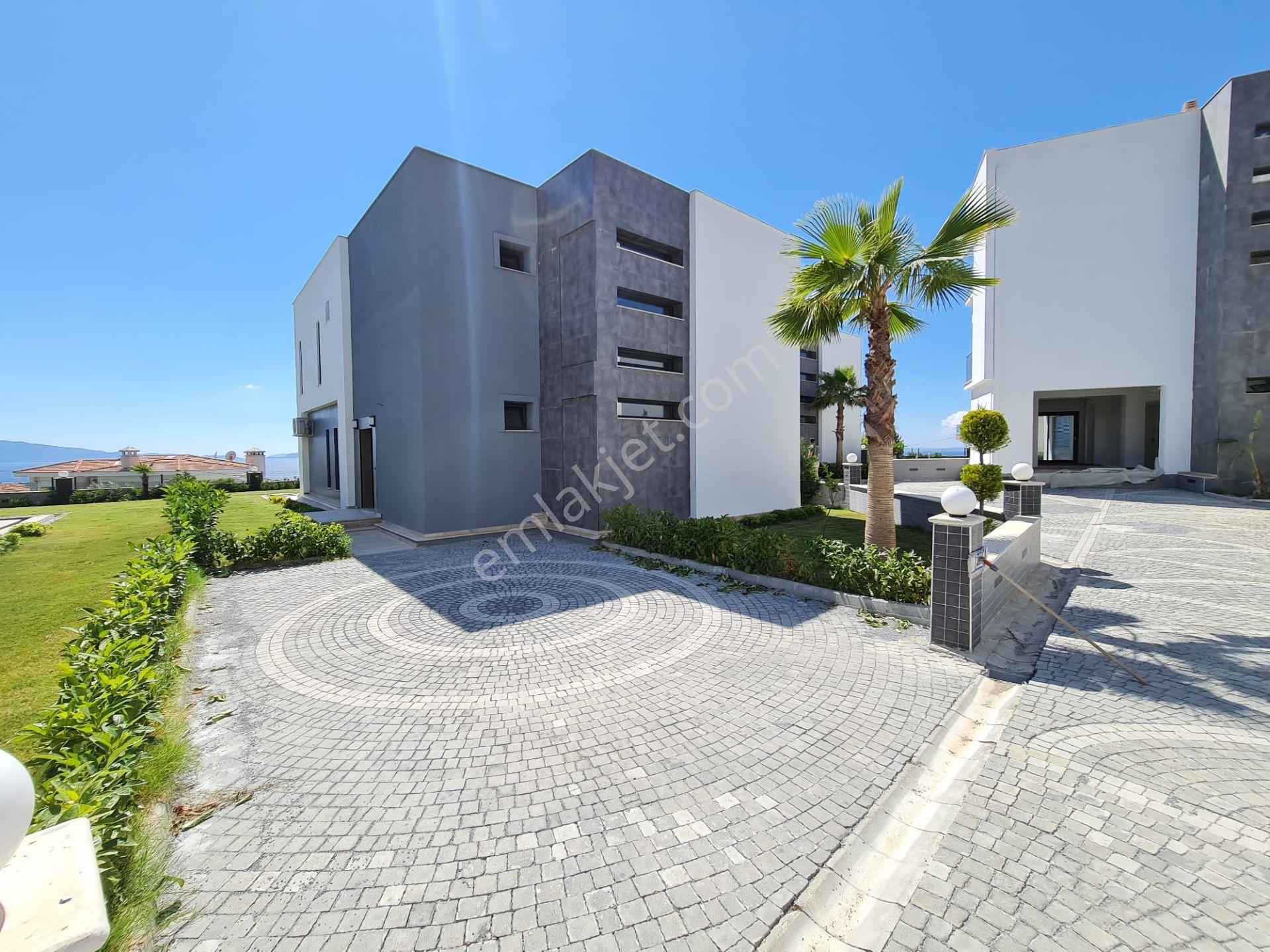 Manzara-güvenlik-400 M2-bahçe-özel Havuz-otopark-modern-yeni-lüx-tamamı Müstakil - Görsel 11