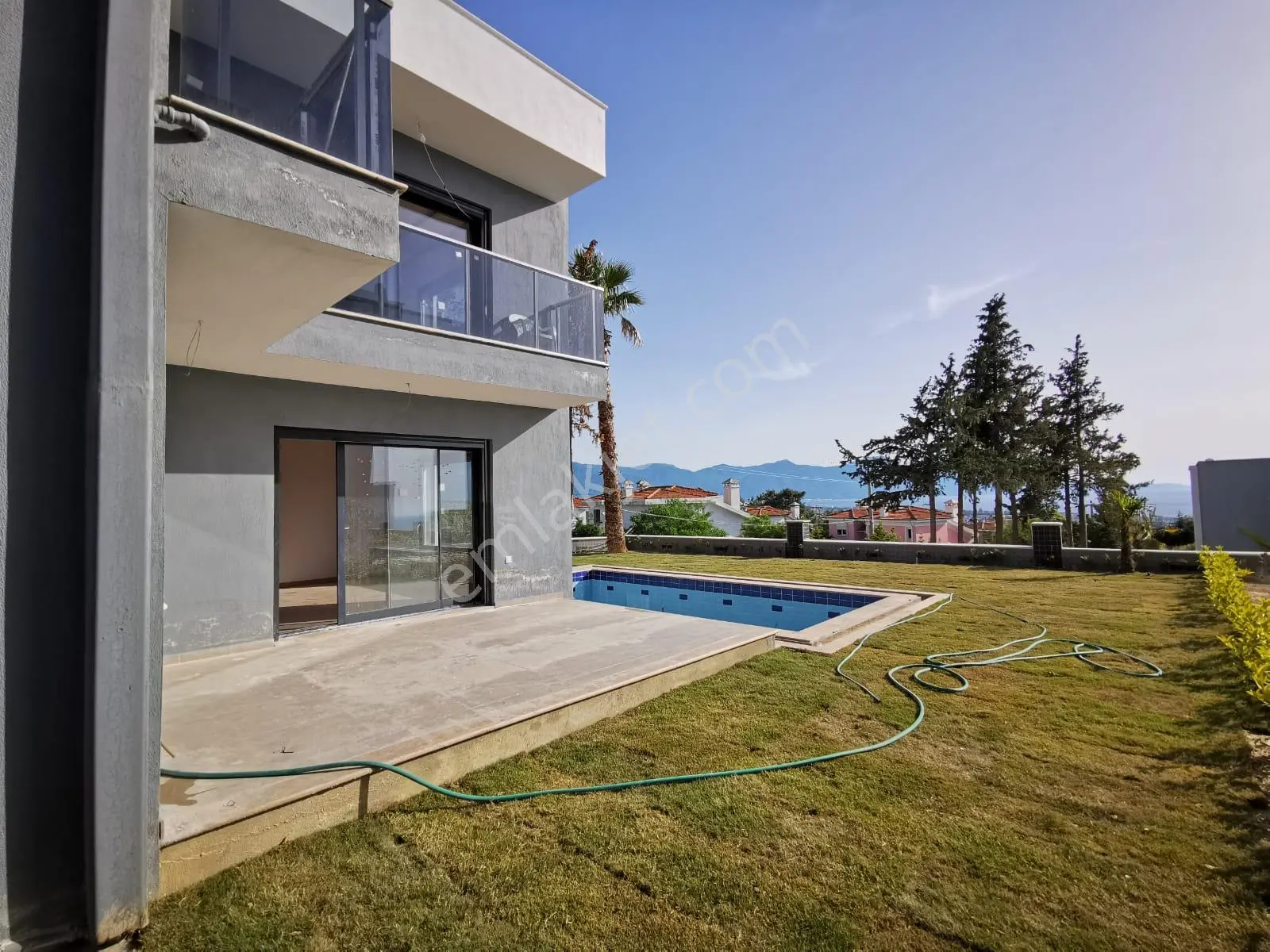 Manzara-güvenlik-400 M2-bahçe-özel Havuz-otopark-modern-yeni-lüx-tamamı Müstakil - Görsel 7