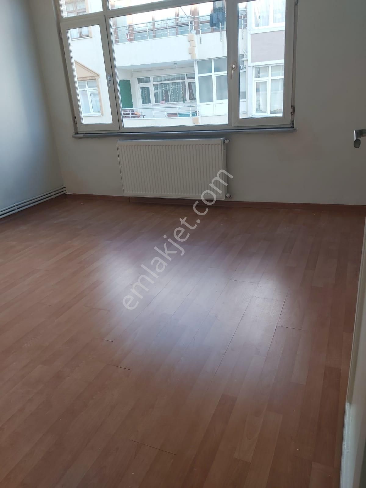 Bahçelievler Soğanlı Kiralık Daire Bahçelievler Basın Sitesi Yakını Ferit Selim Paşa Caddesi Üzeri 1+1 65 M2 3.kat Kiralık Daire