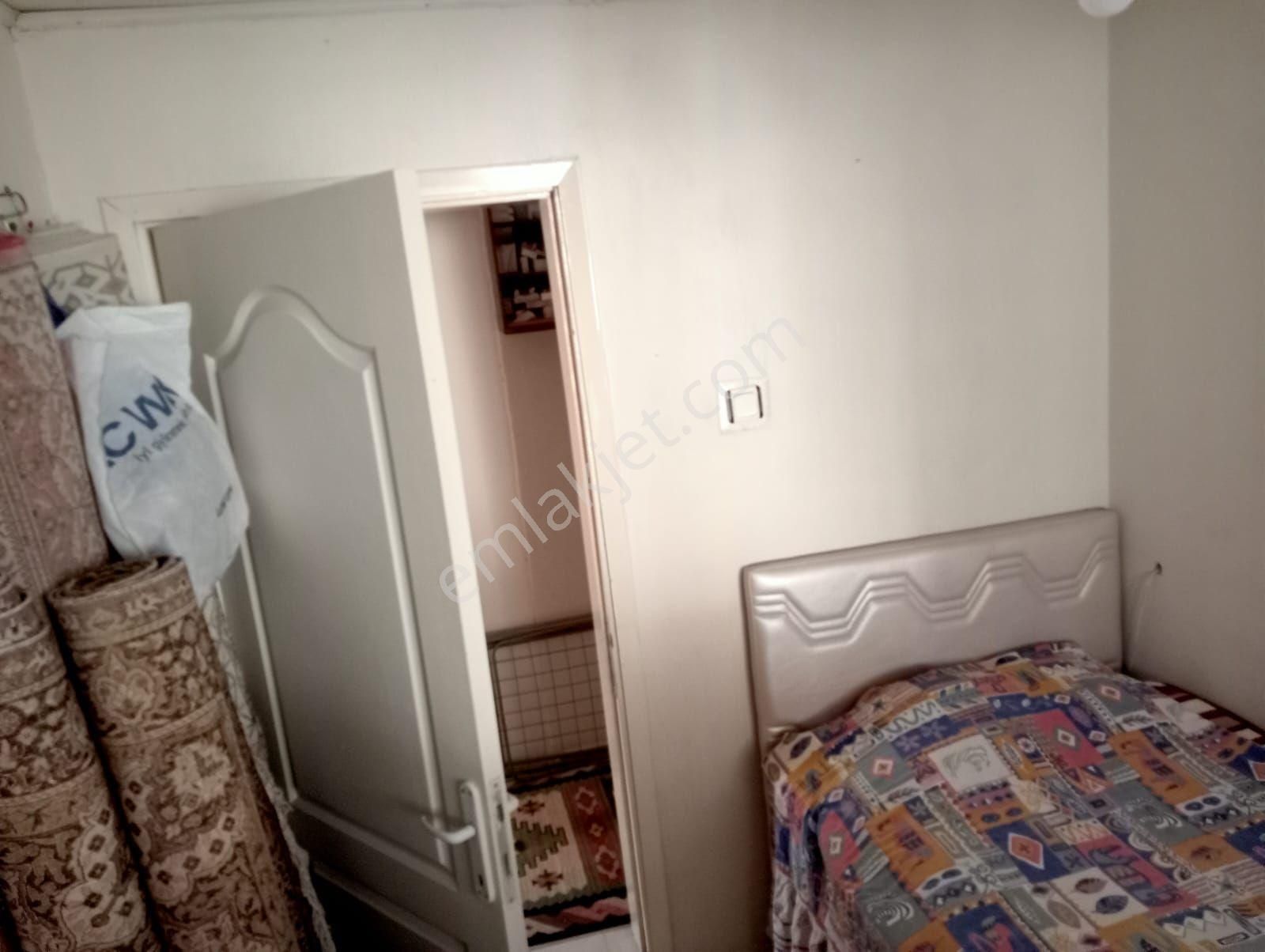 Bucada Köşe Konumlu 174 M2 Arsada Mustakil Ev - Görsel 9