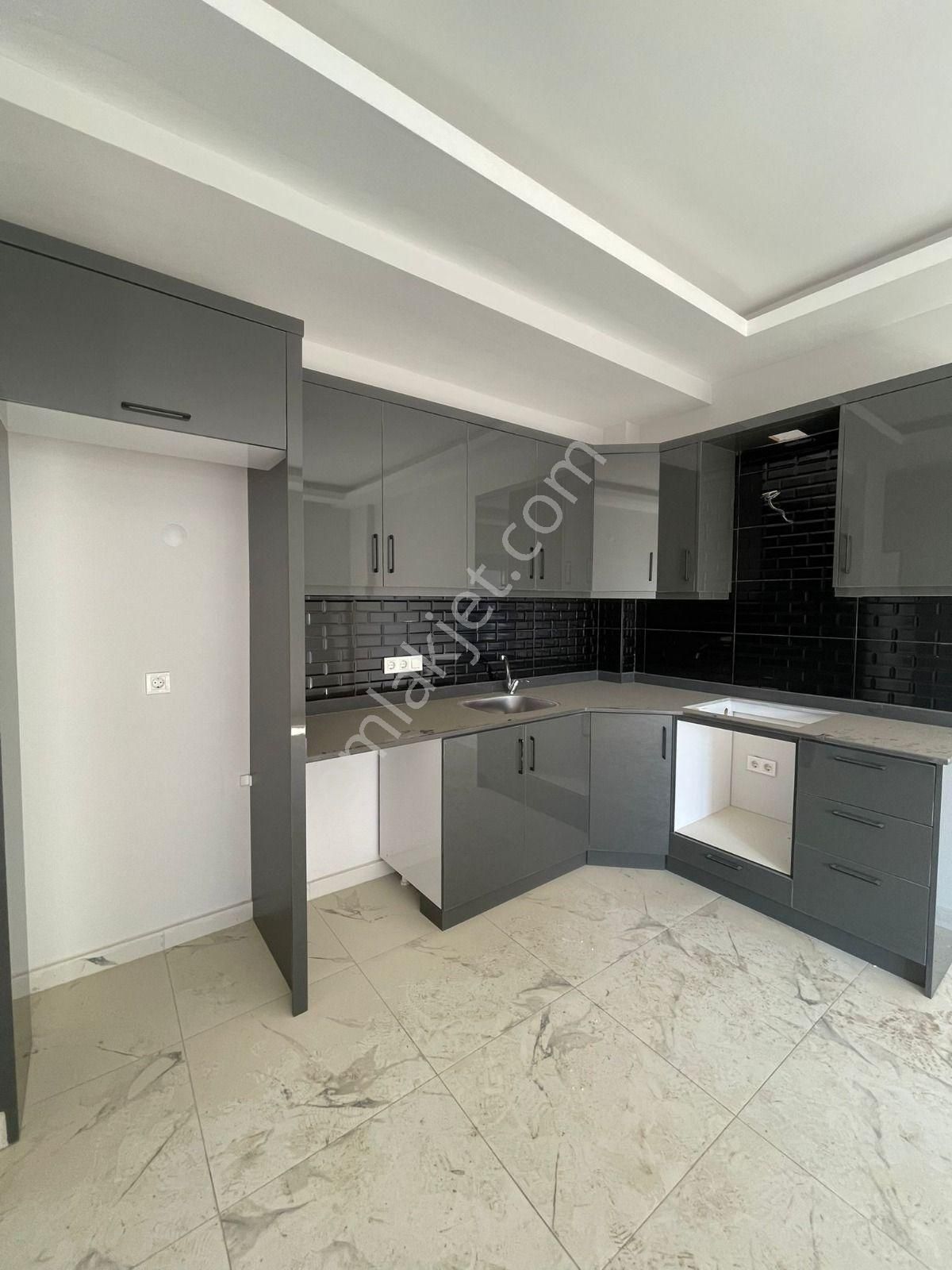 Alanya Çıplaklı Satılık Daire Alanya Çıplaklı'da Satılık 1+1 Site İçerisinde Sıfır Daire