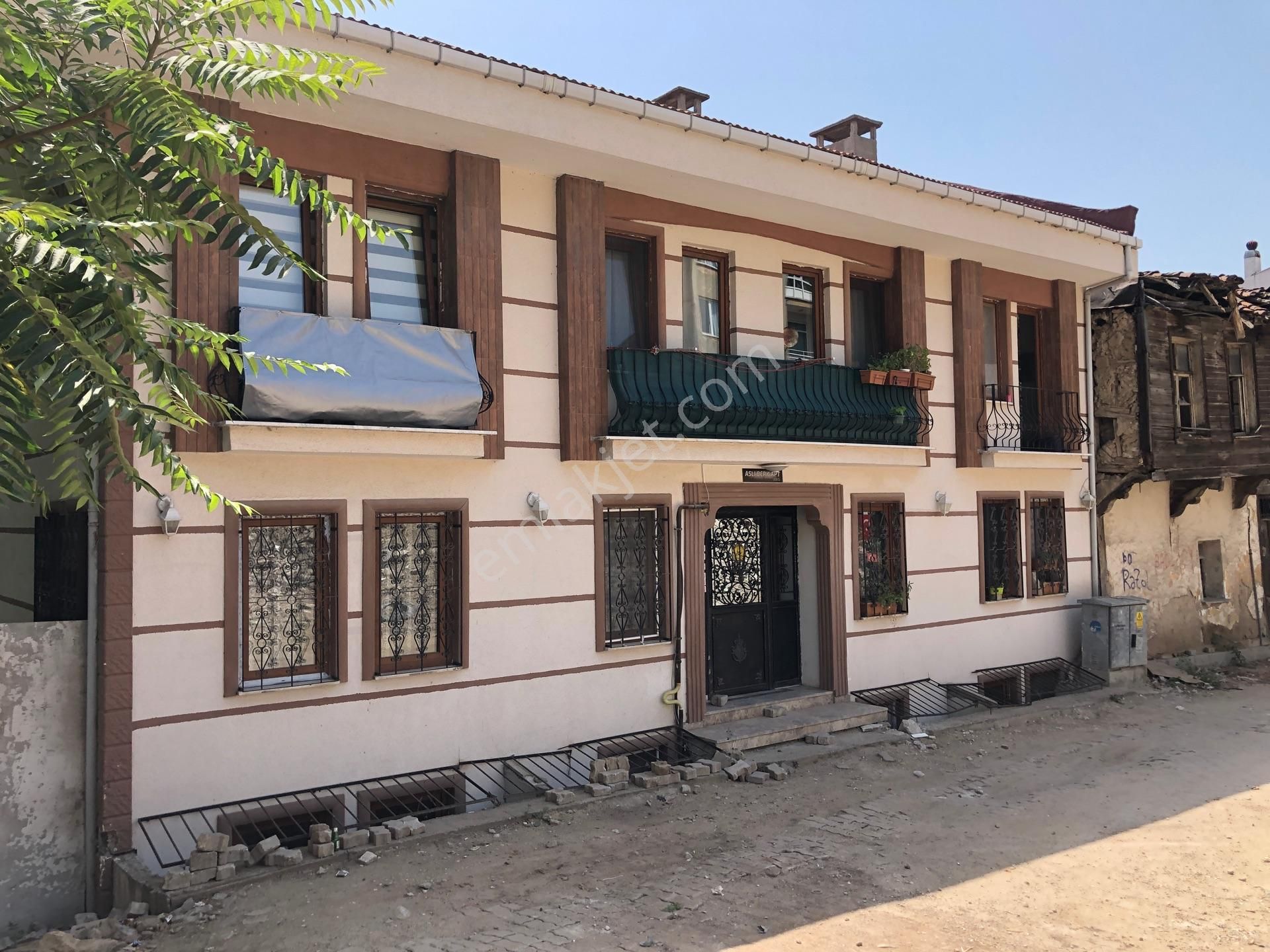 Edirne Merkez Sabuni Satılık Daire Marmara'dan Ayşekadın Ana Cadde 1+1 Satılık Daire