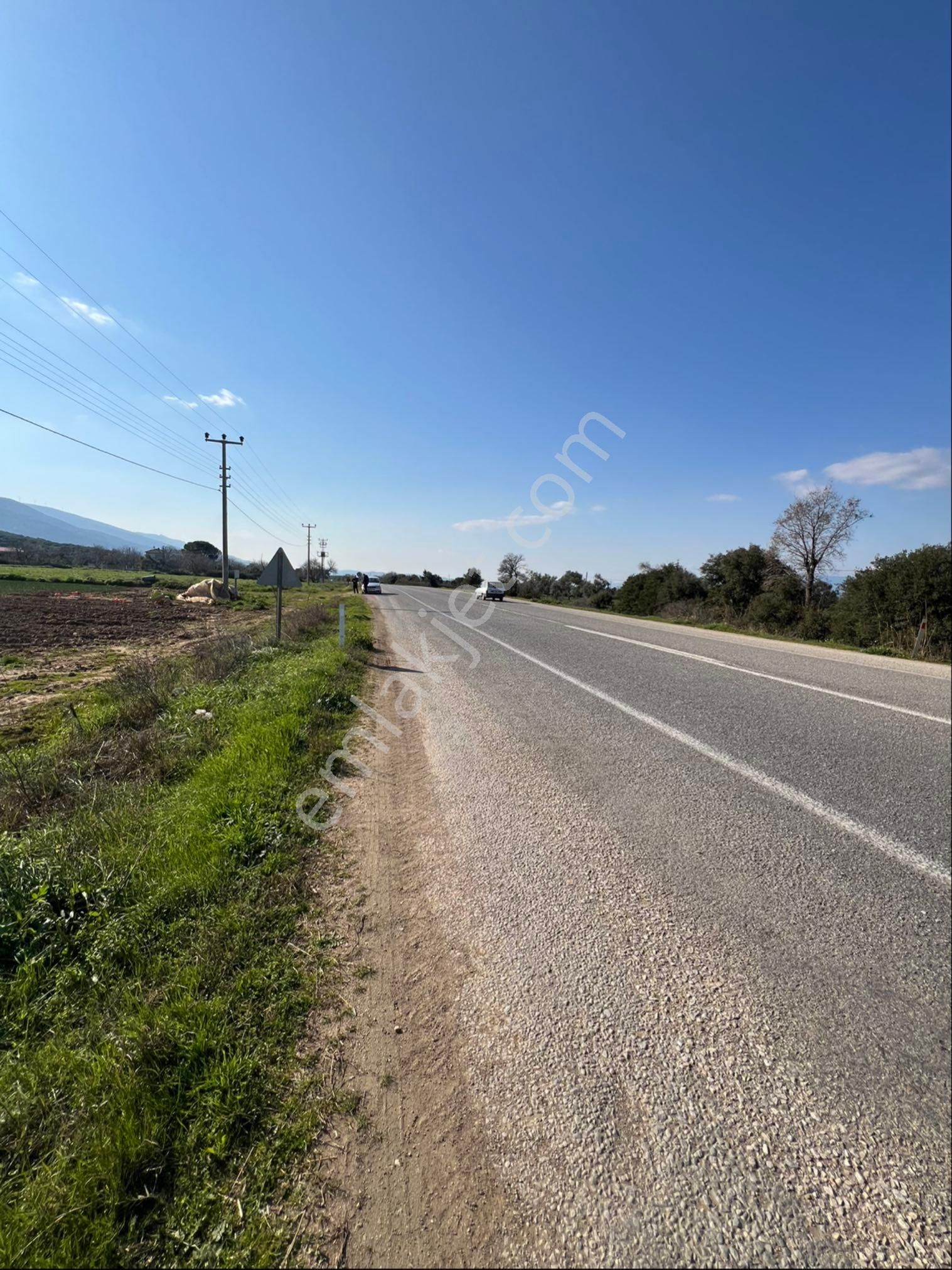 Akyörük Gayrimenkulden Satılık Ödemiş Ana Yolunda - Görsel 3