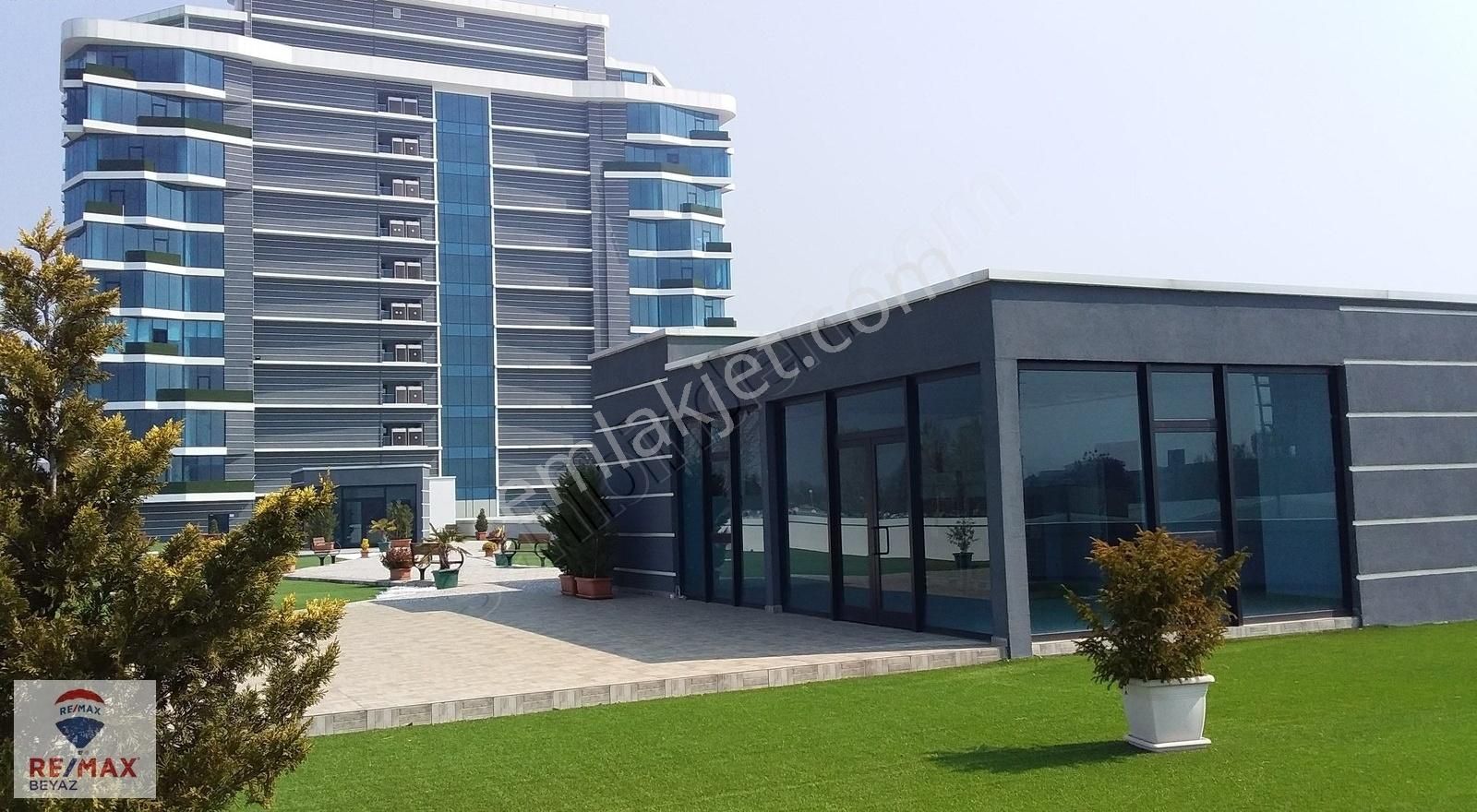 Osmangazi Panayır Satılık Ofis Remax Beyaz Evke Flex Oficce'de 50 M2 Lux Satılık Ofis