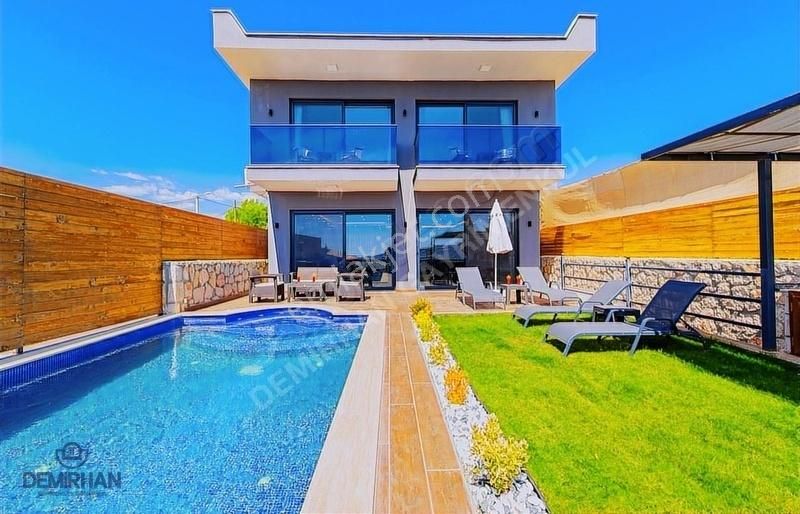 Kaş Gelemiş Satılık Villa Kaş, Kalkan Patarada 2 Yatak Odalı Havuzlu Villa