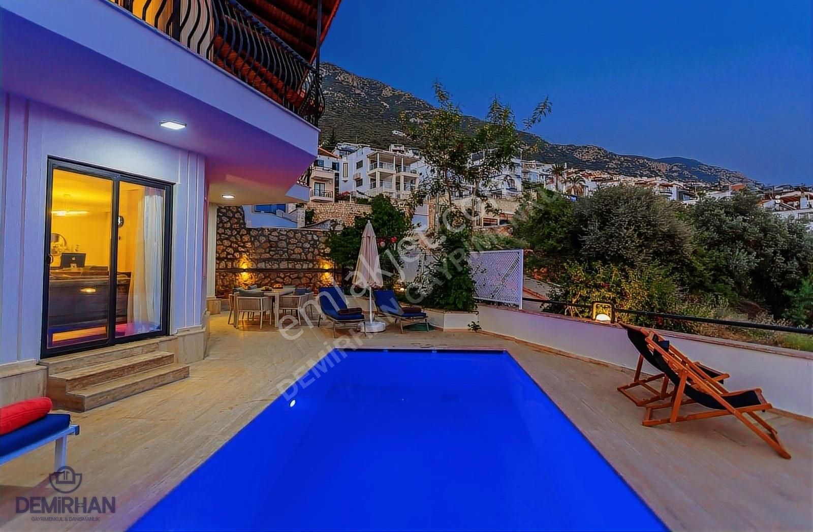 Kaş,kalkanda 4 Yatak Odalı Müstakil Villa - Görsel 3